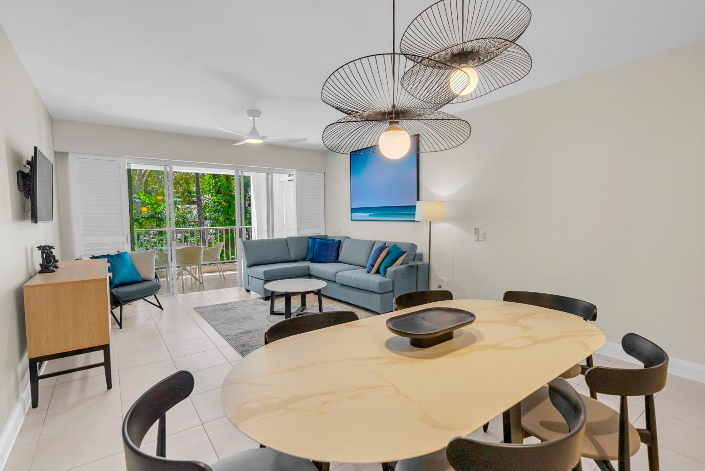 Elysium Private Accommodation at Beach Club & Spa