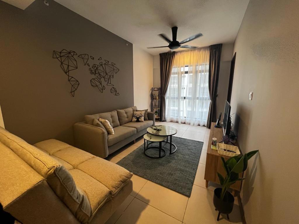 K Avenue home Suhaila photo 6