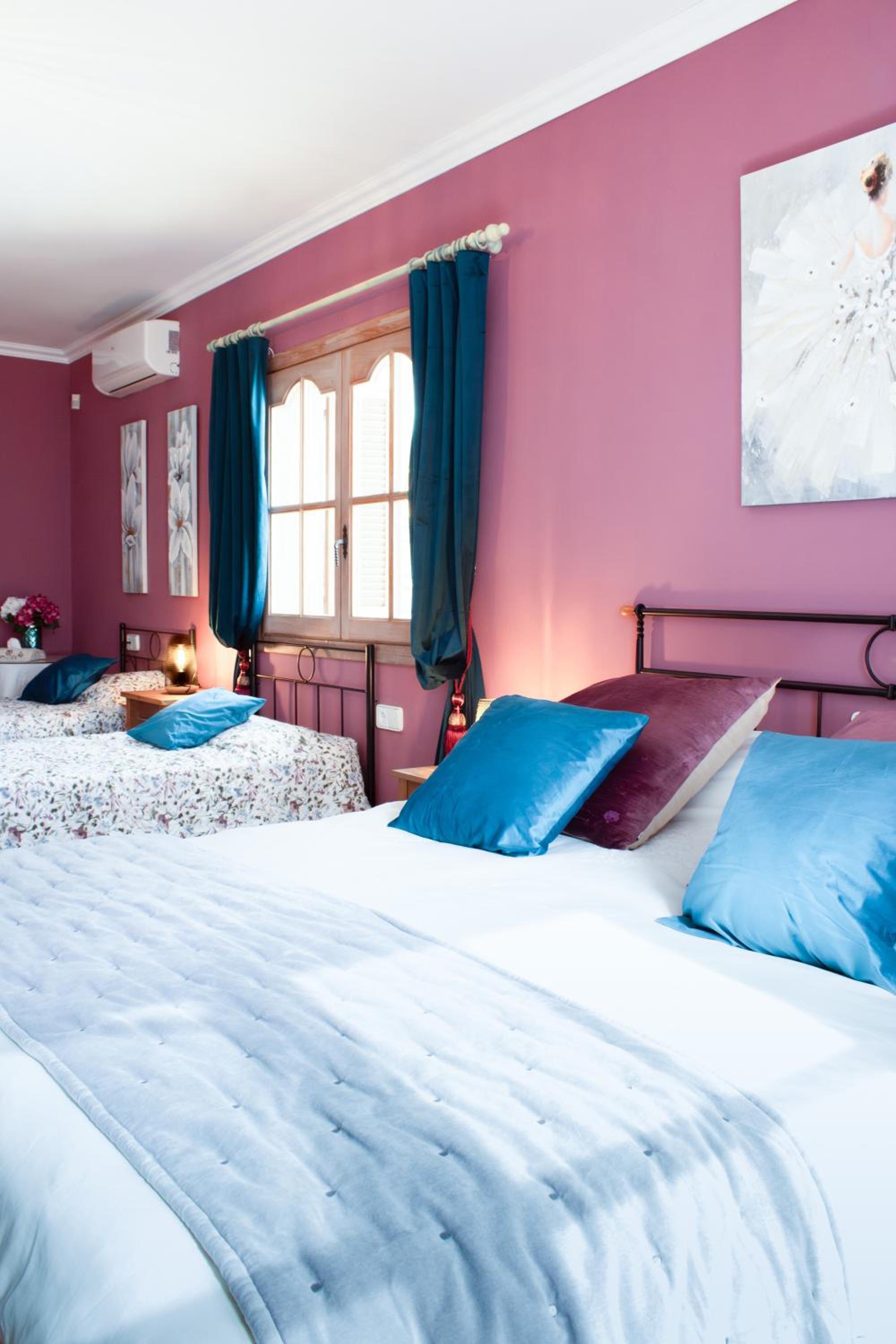 Casa Roble B&B