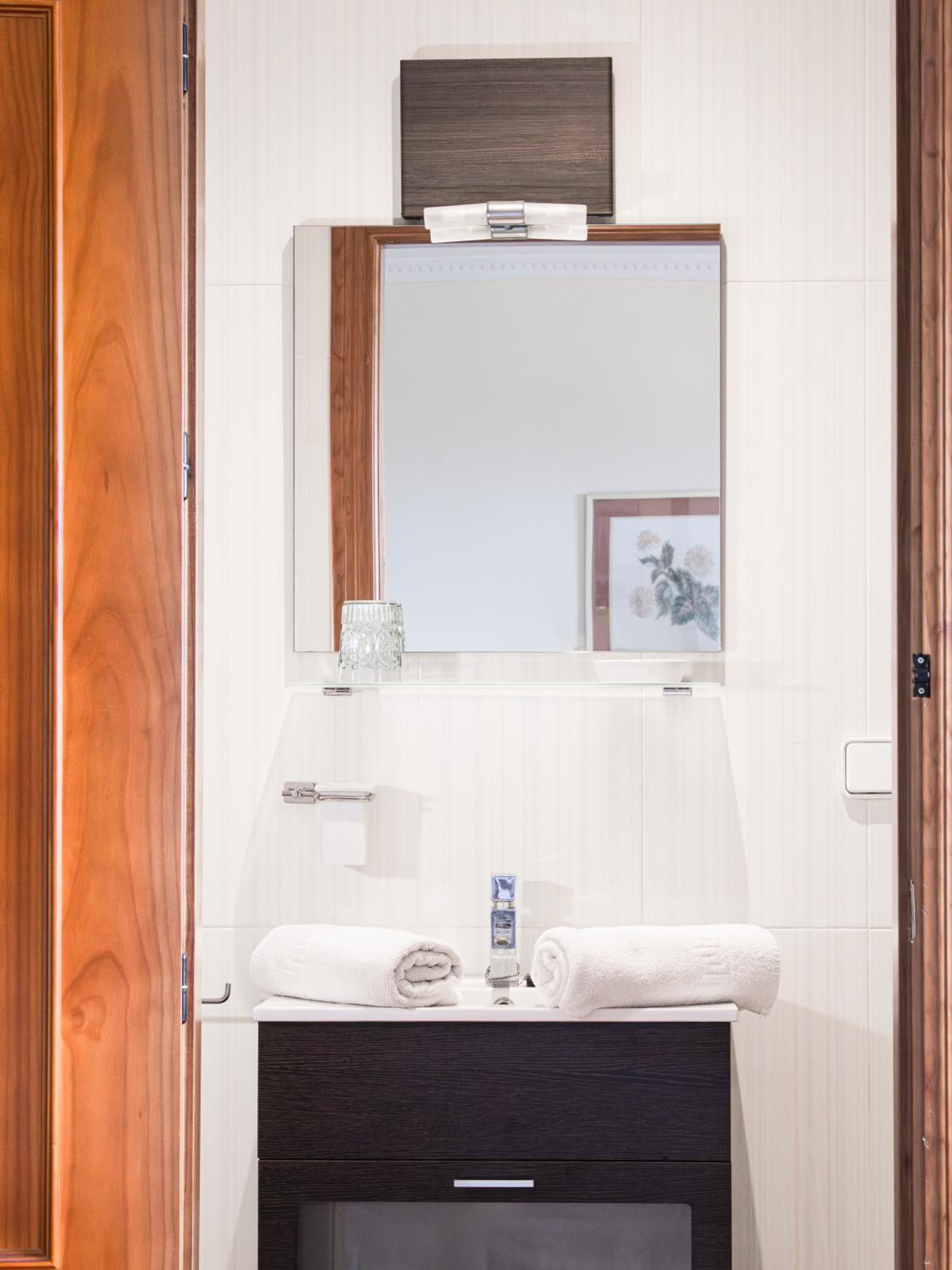 Casa Roble B&B
