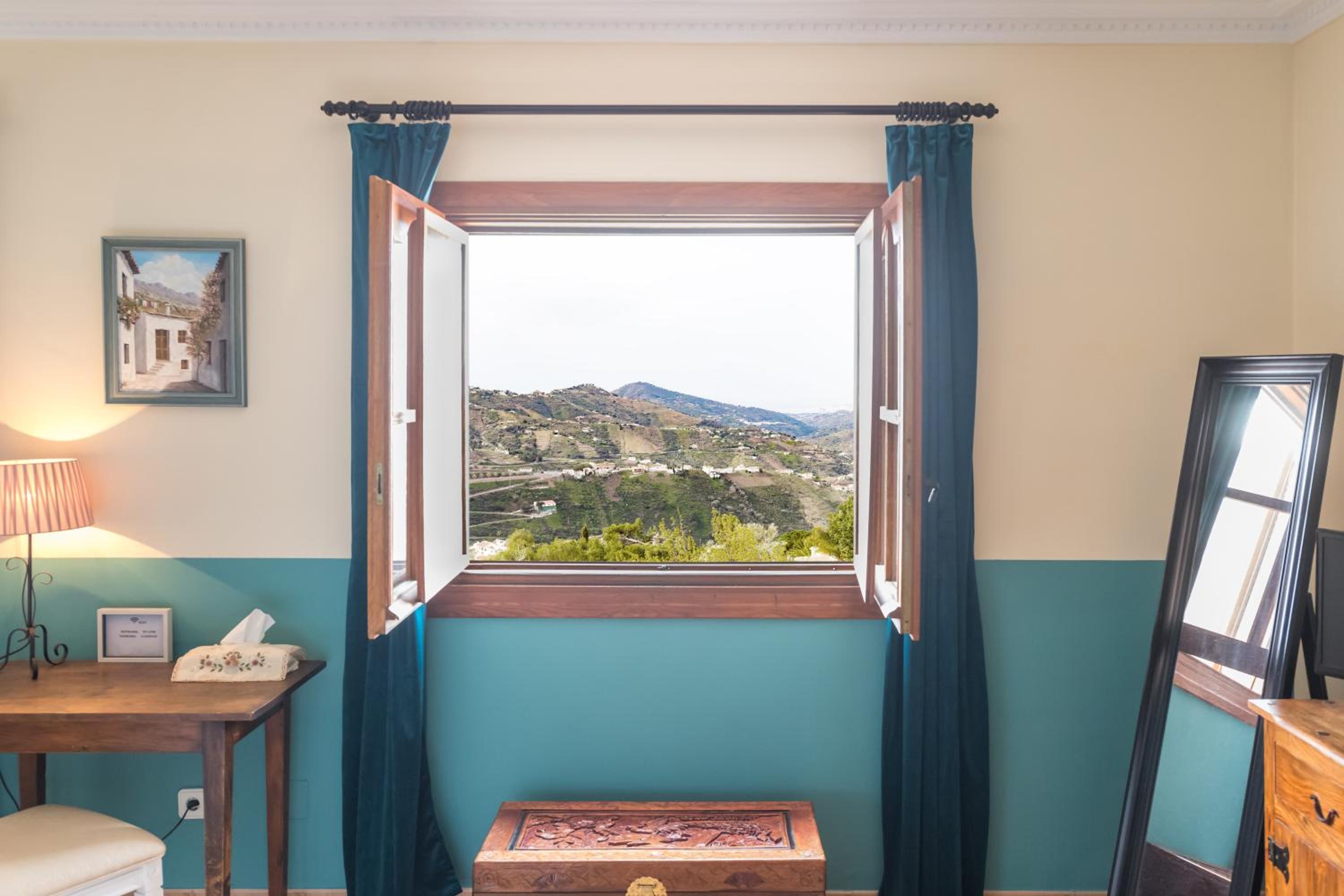 Casa Roble B&B