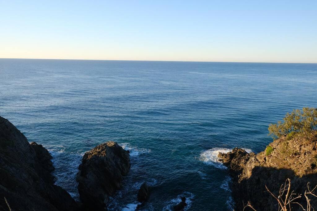 Little Cove Family Beach House (Pet Friendly)