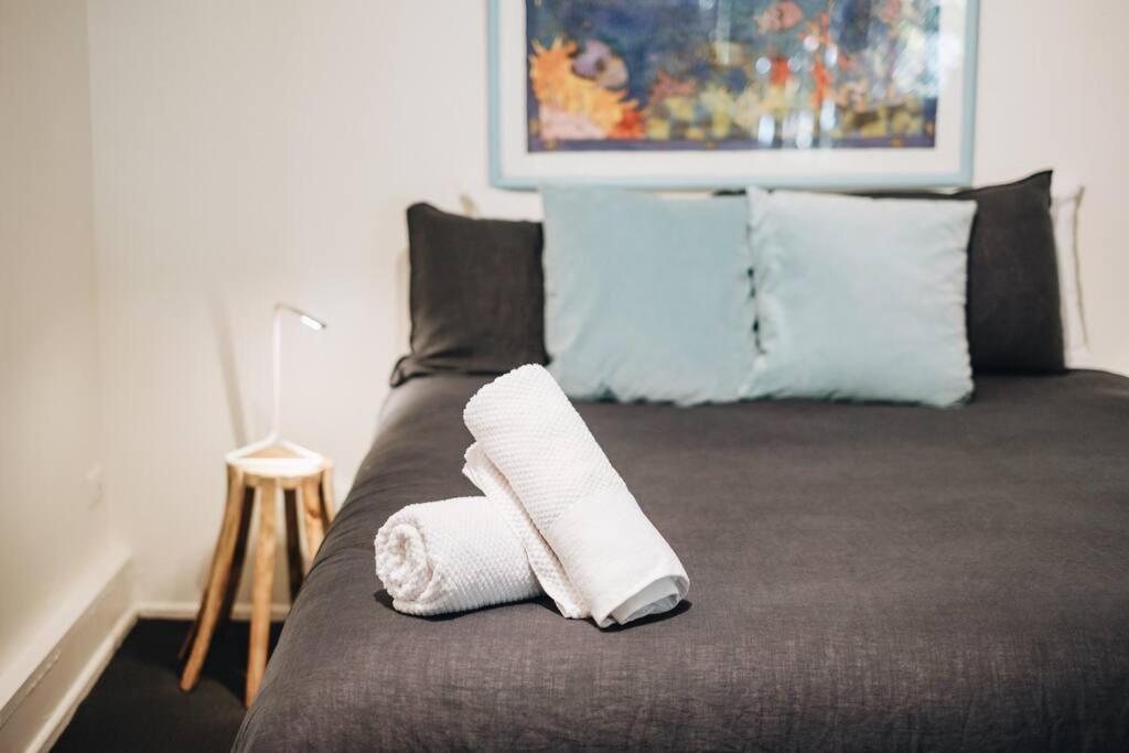Little Cove Family Beach House (Pet Friendly)