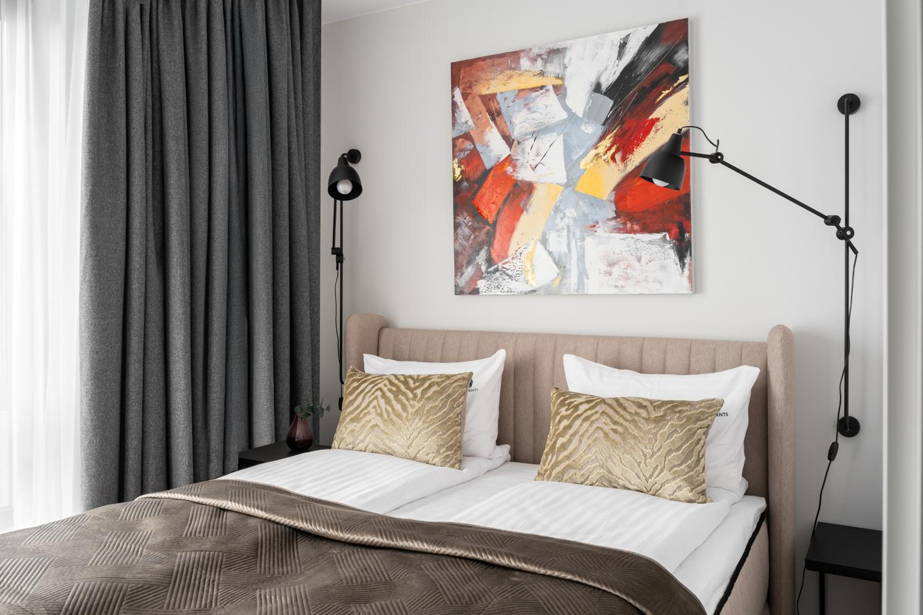 Scala Suites with Parking by Lion Apartments