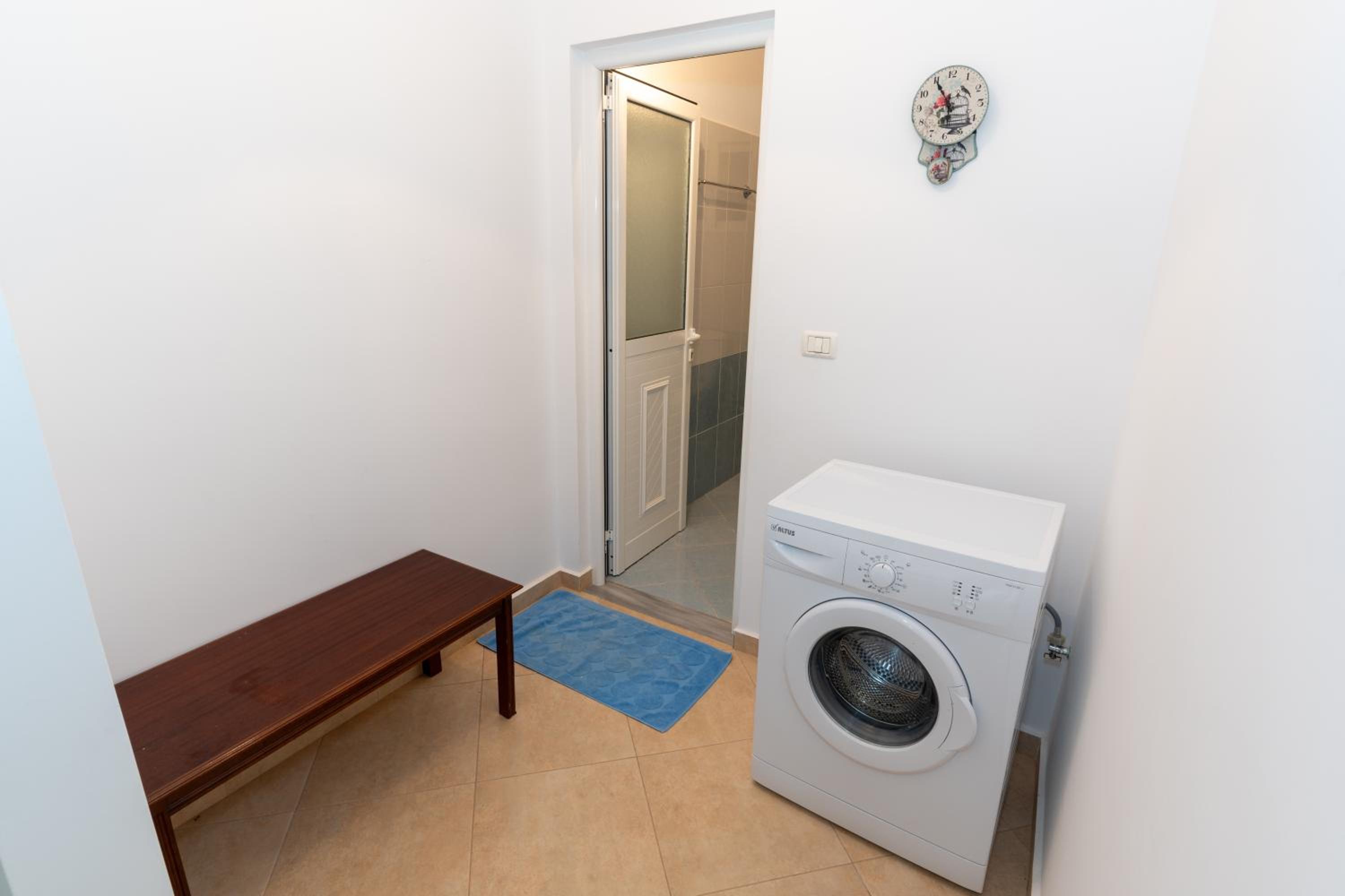 Kume Apartment