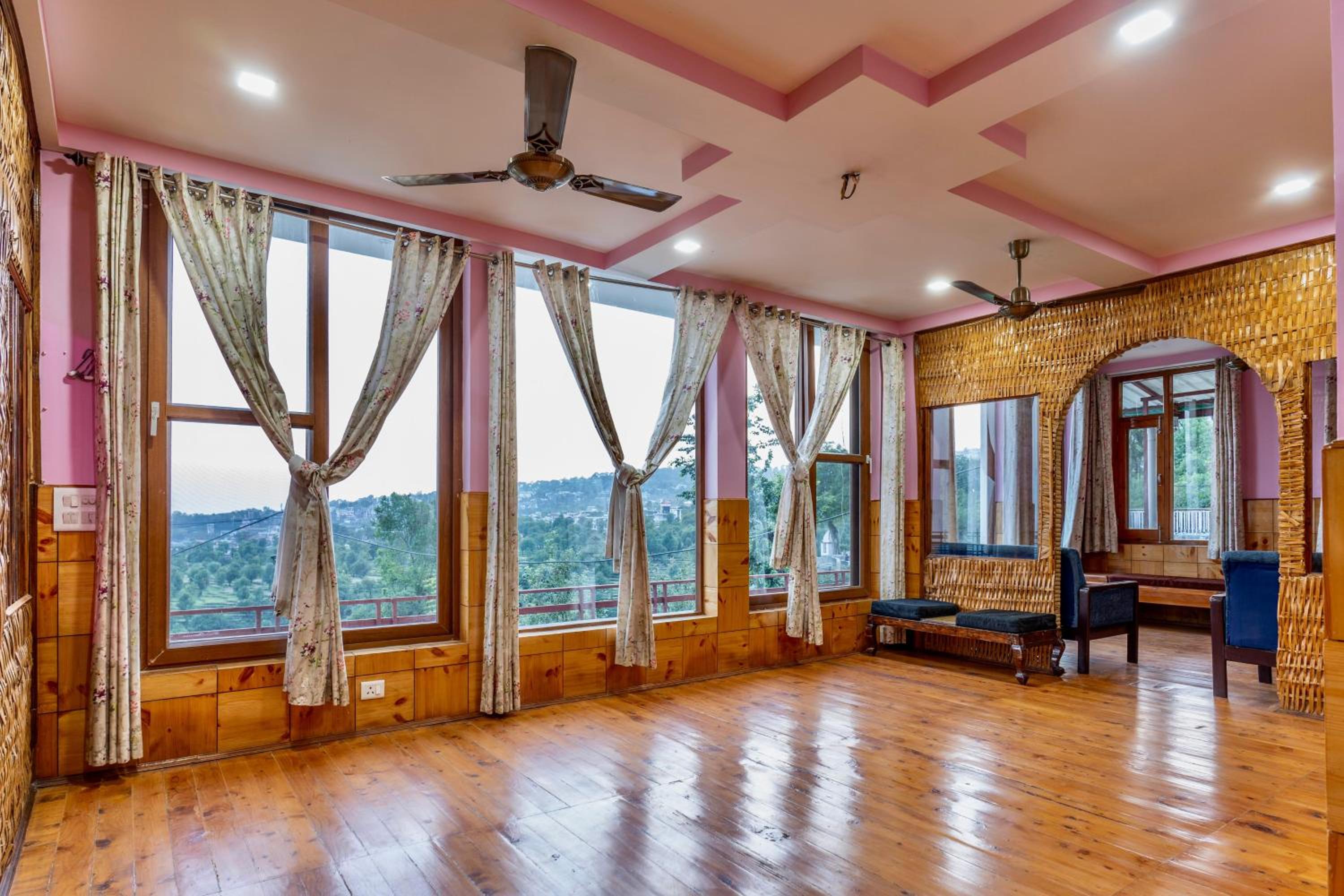 The Onyx Abode view 3