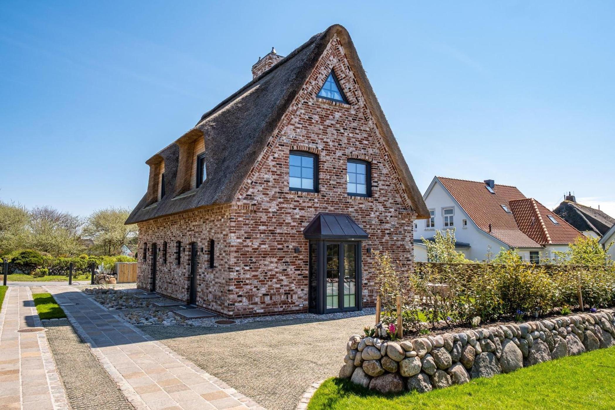 Reethuis-am-Dorfteich-Ferienhaus-Stephanie-02