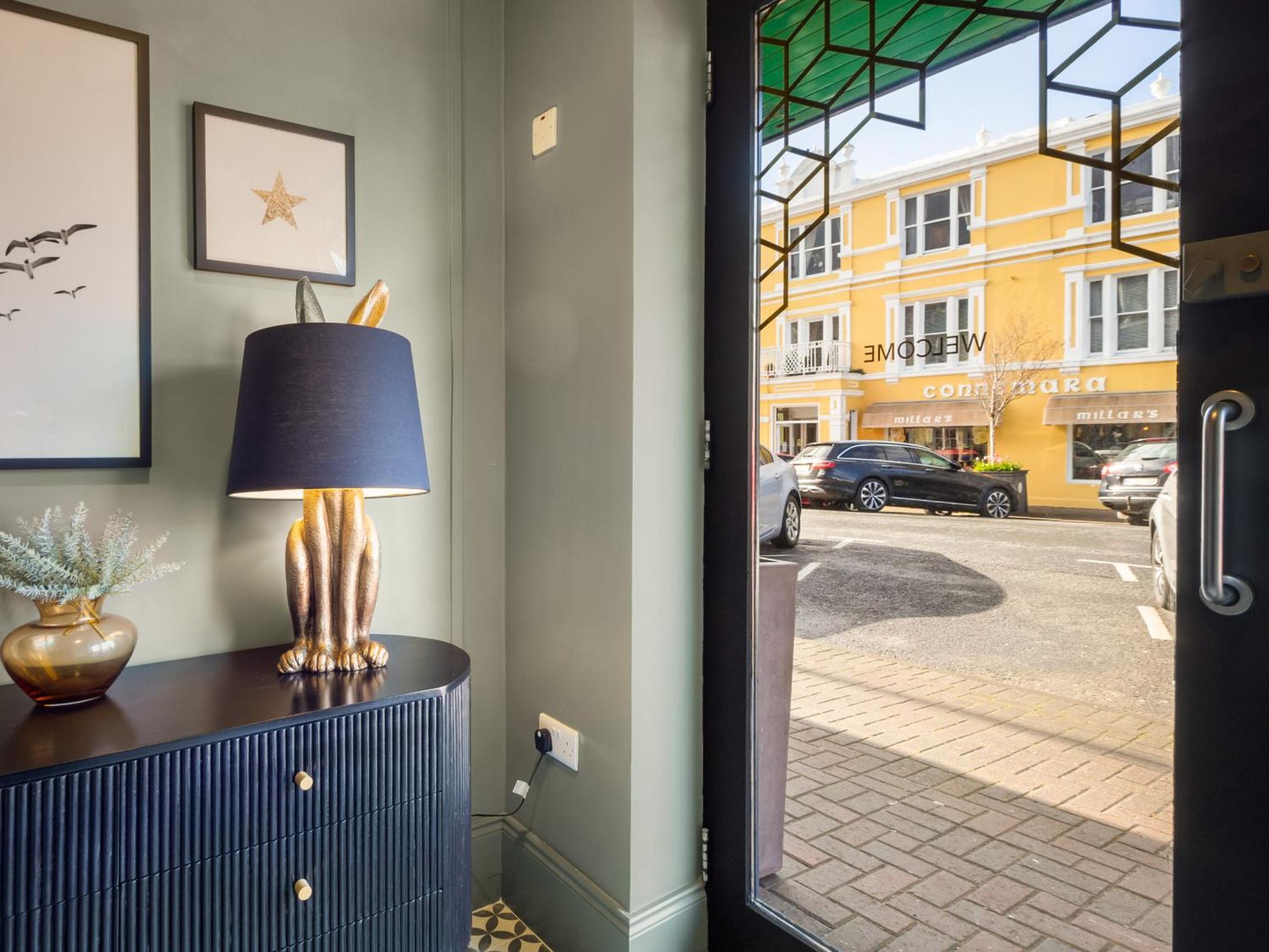 The Executive at Clifden Boutique Apartments view 3
