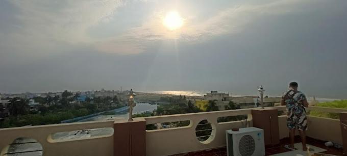 Skipper Beach Resort