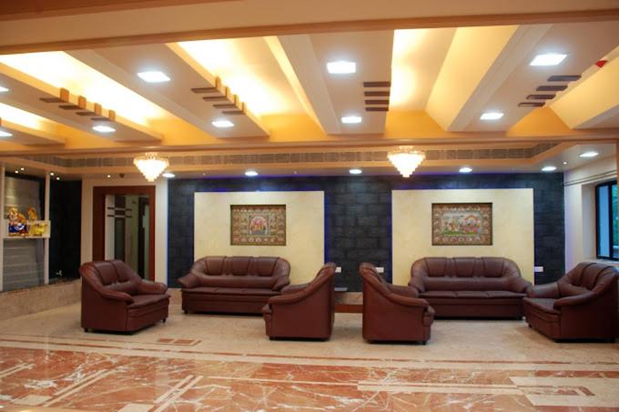 Skipper Beach Resort