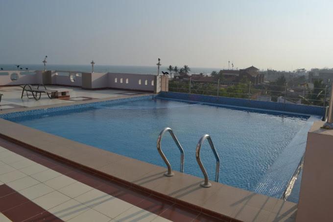 Skipper Beach Resort