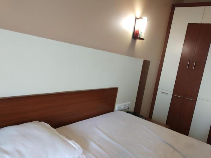 Skipper Beach Resort