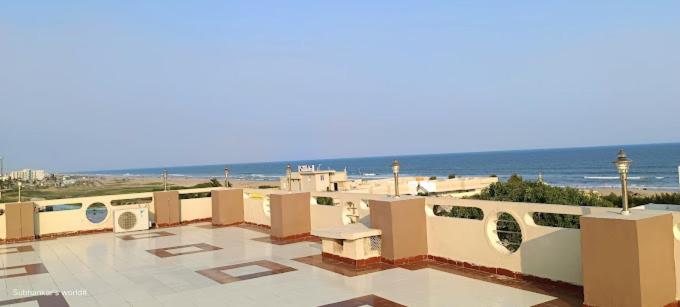 Skipper Beach Resort