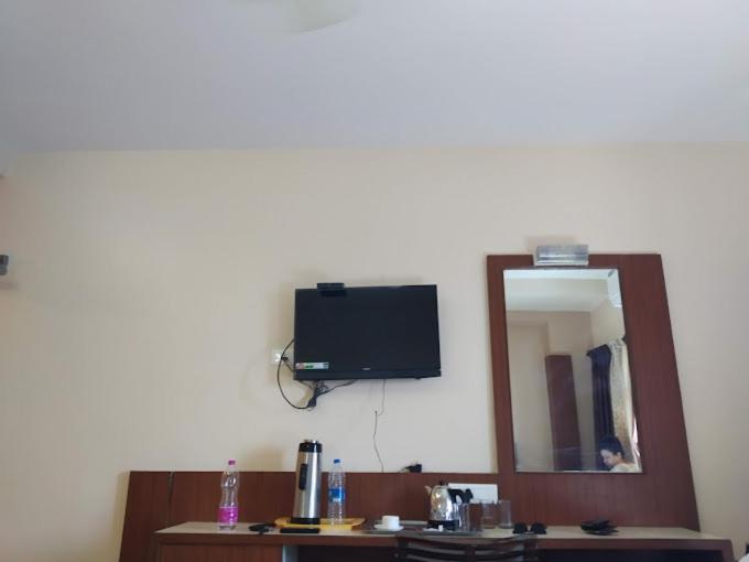 Skipper Beach Resort