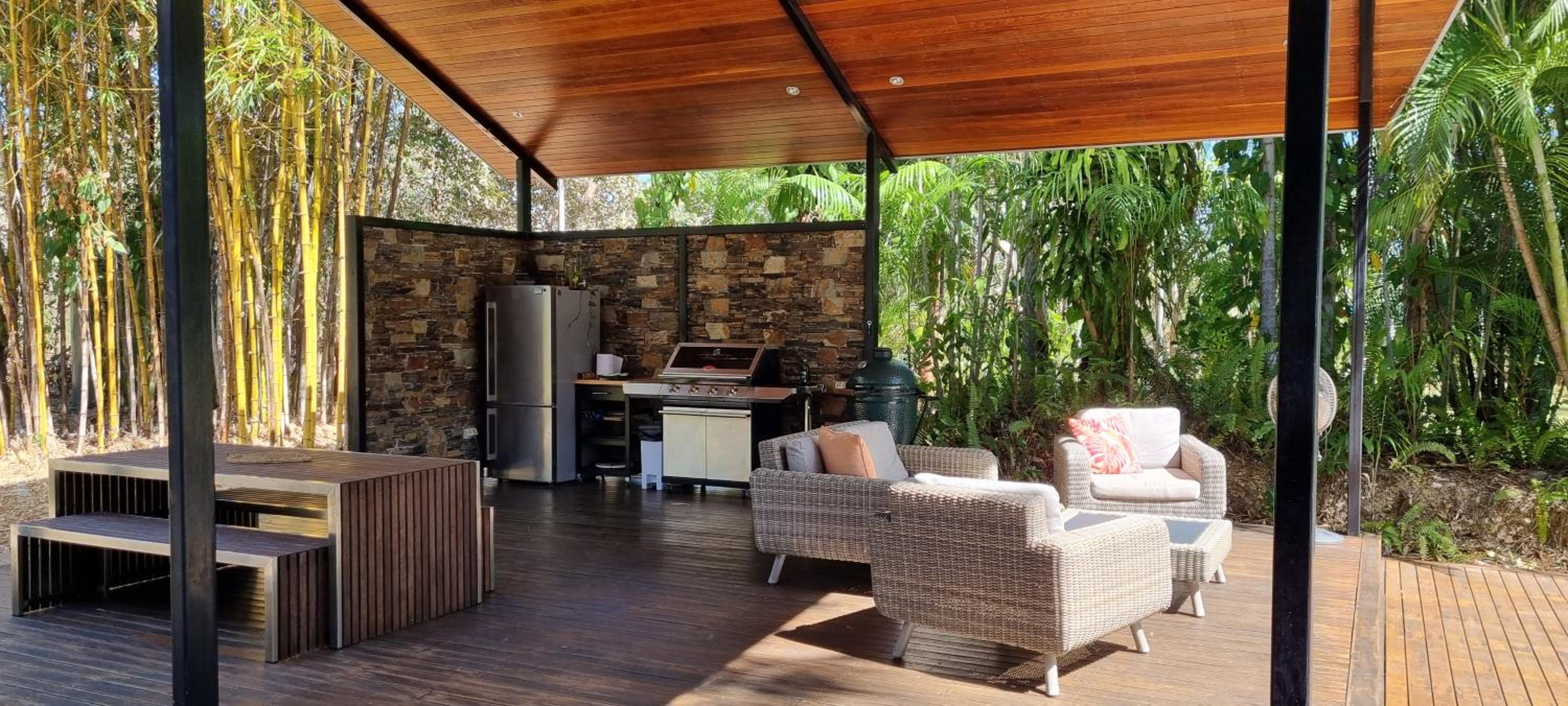 Berry Springs Tropical Retreat