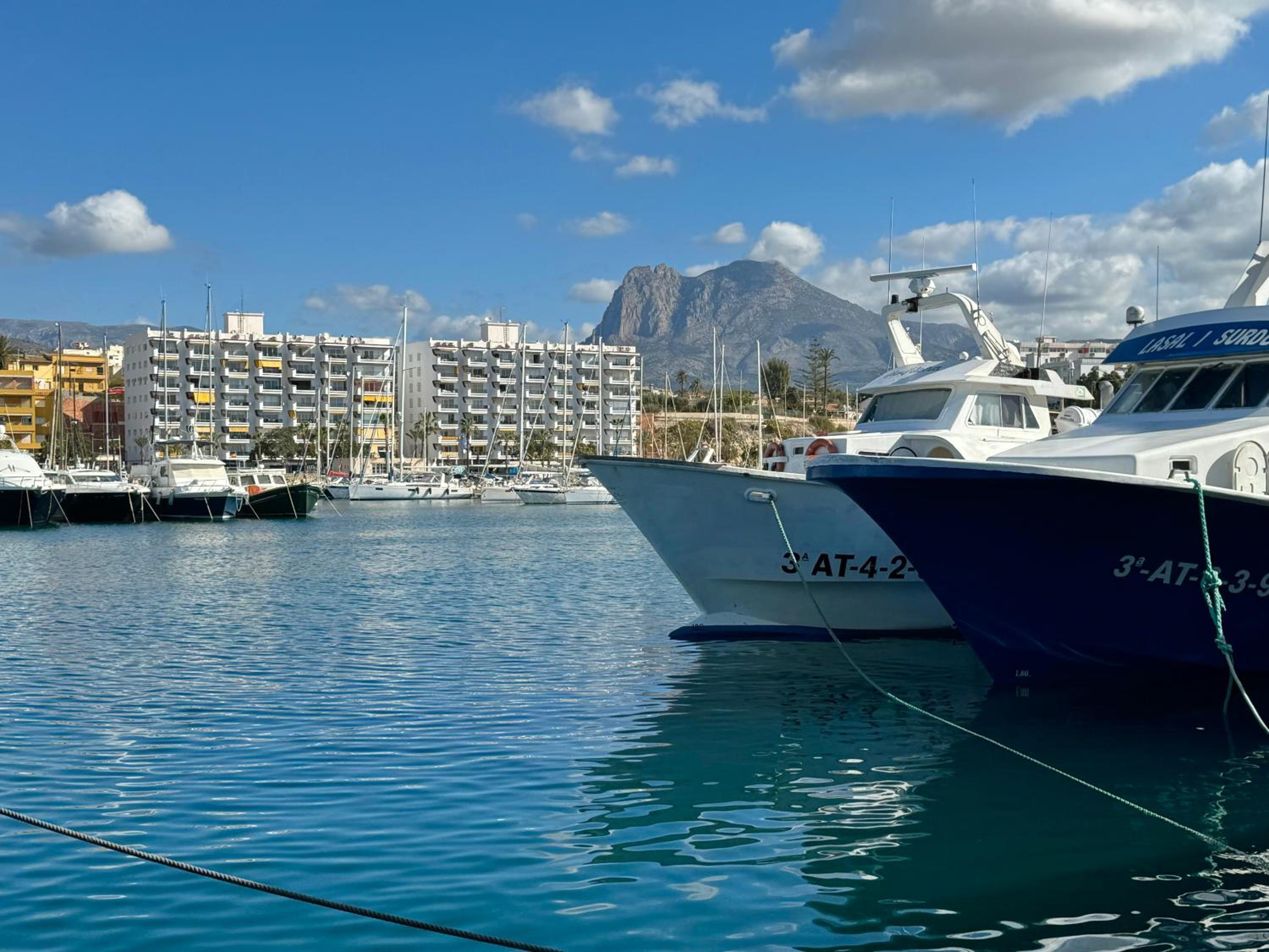 See Port Villajoyosa- Smoke free