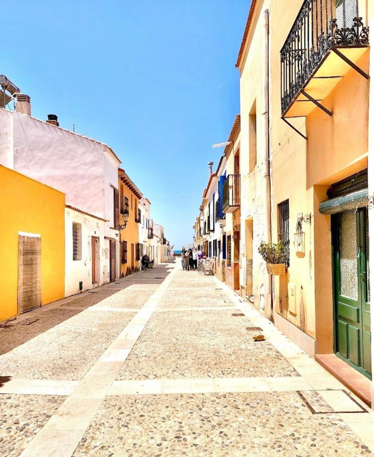 Beach house La Marina