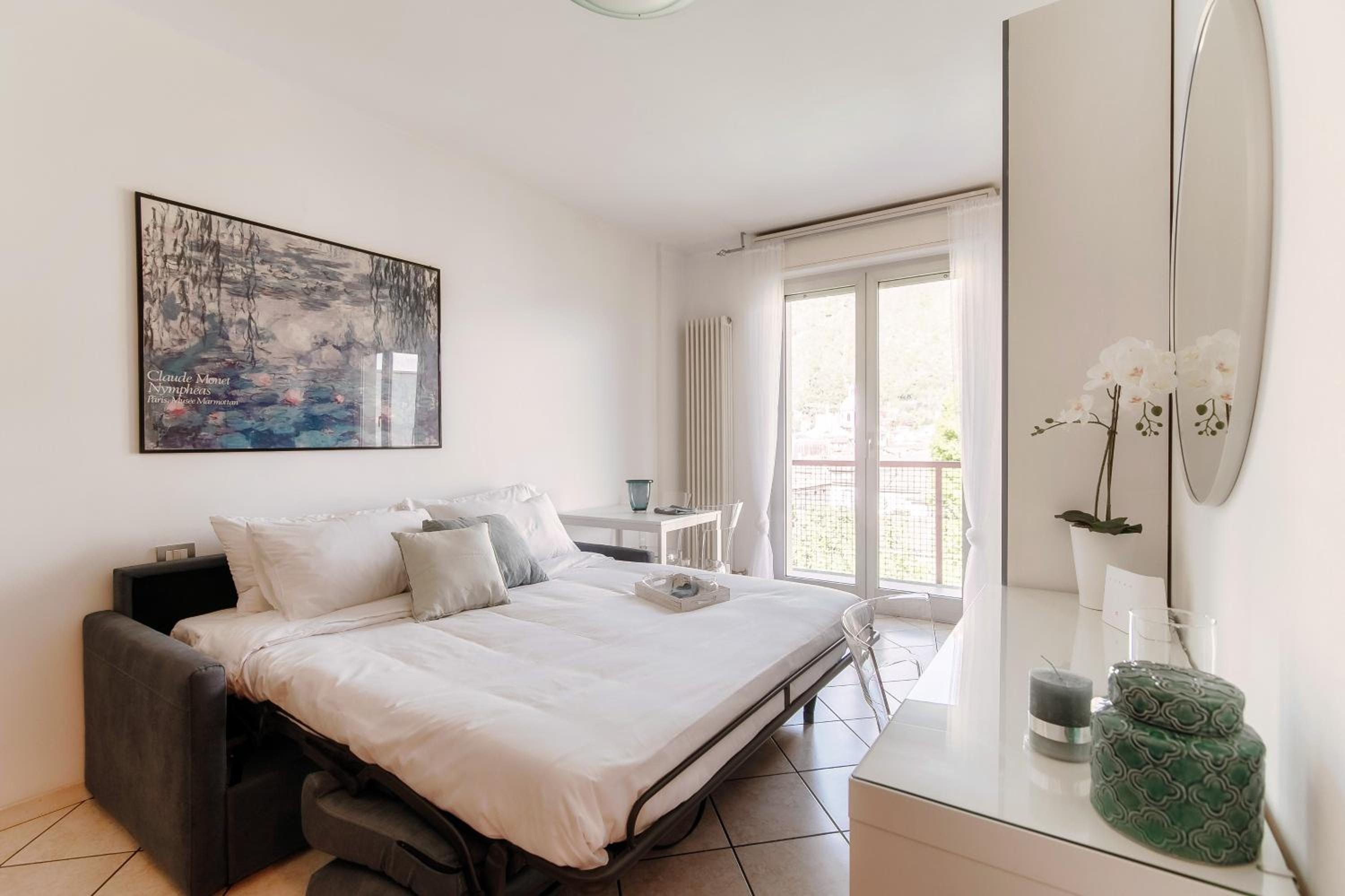 Tiny Blue - by MyHomeInComo en Como — hotel room