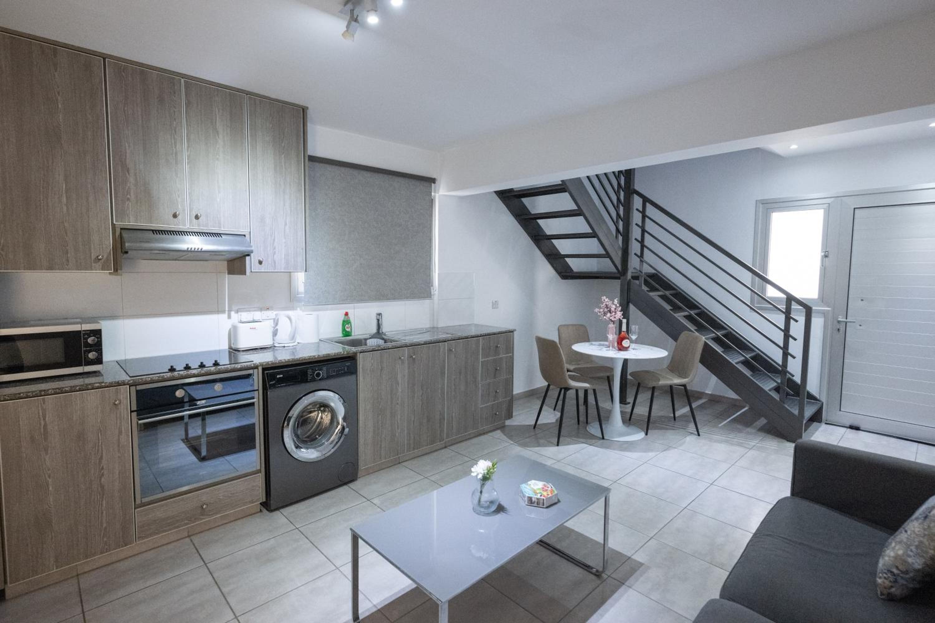 Napa Centrale Suites