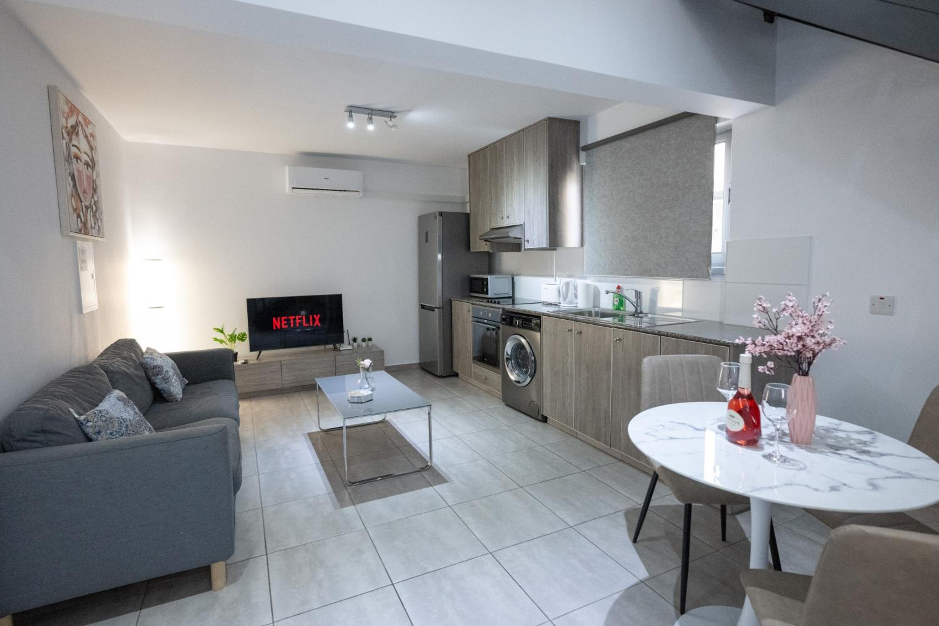 Napa Centrale Suites