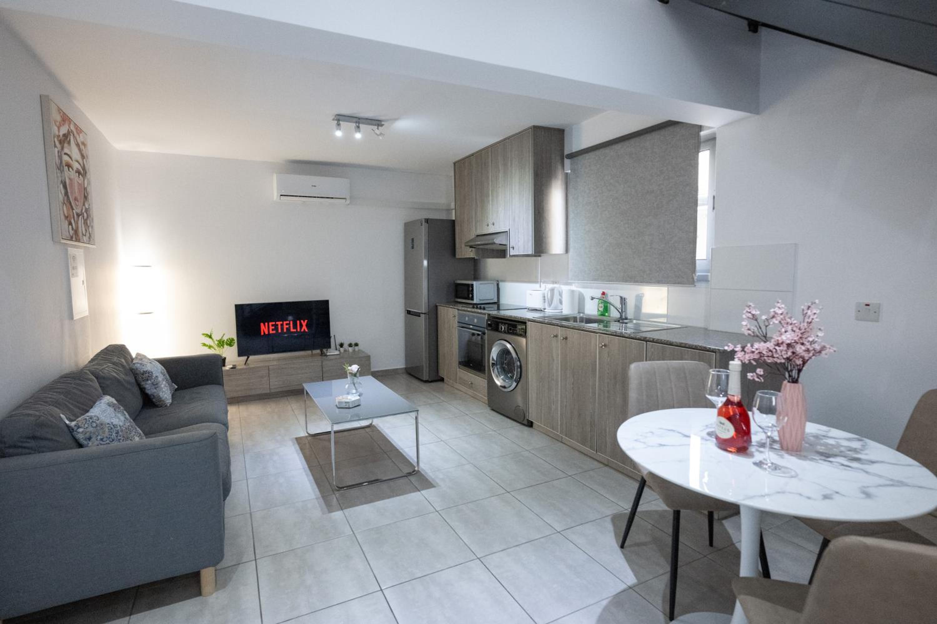 Napa Centrale Suites