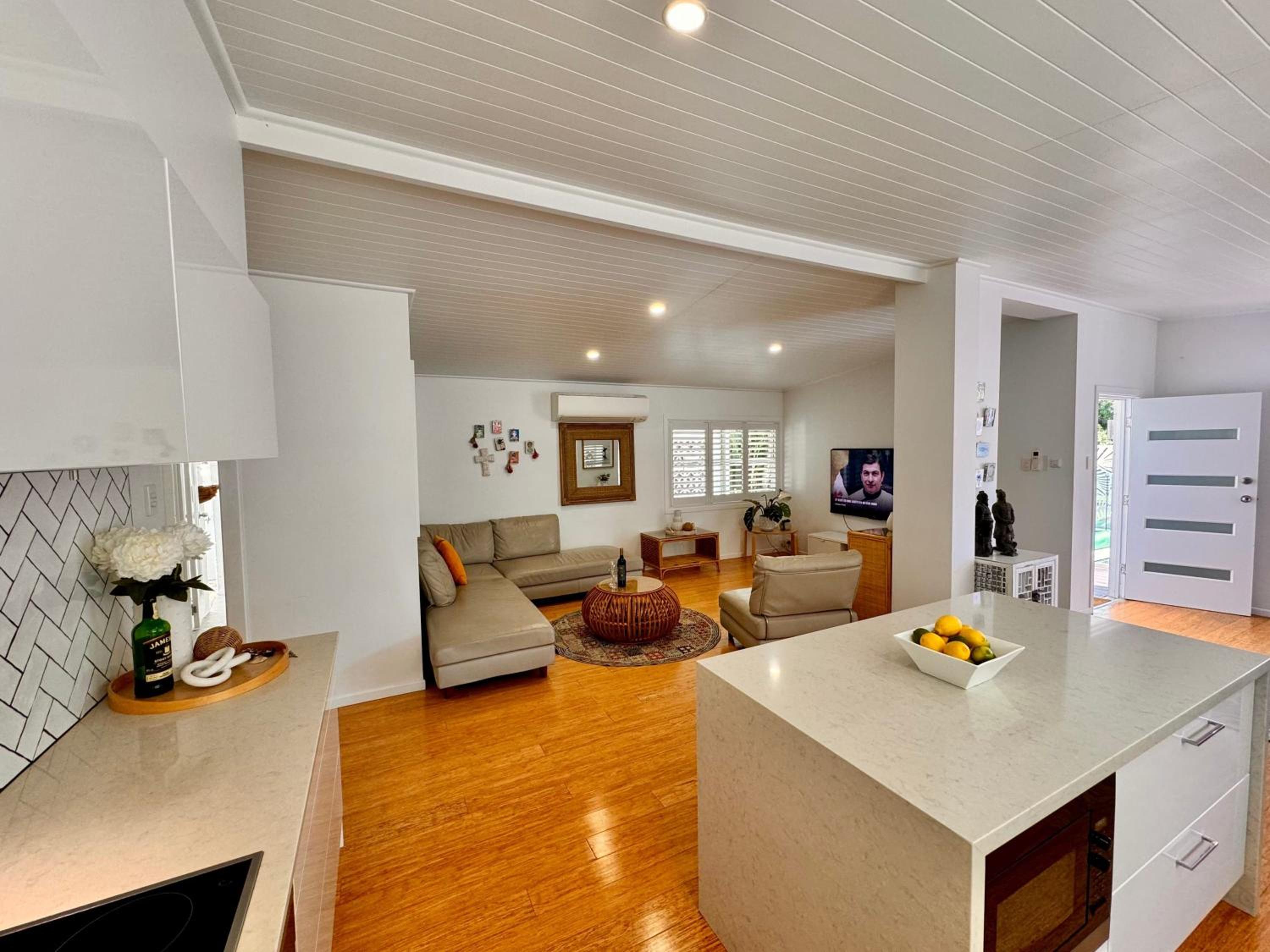 Gold Coast-Miami Mid-Century Beach Home With Pool