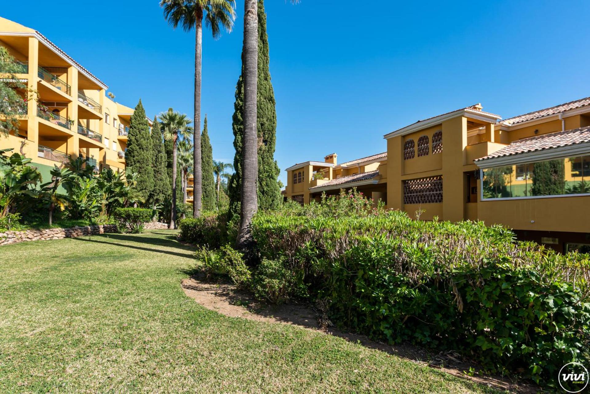 ViVi Homes - Girasol Pool, Golf, View & Terrace