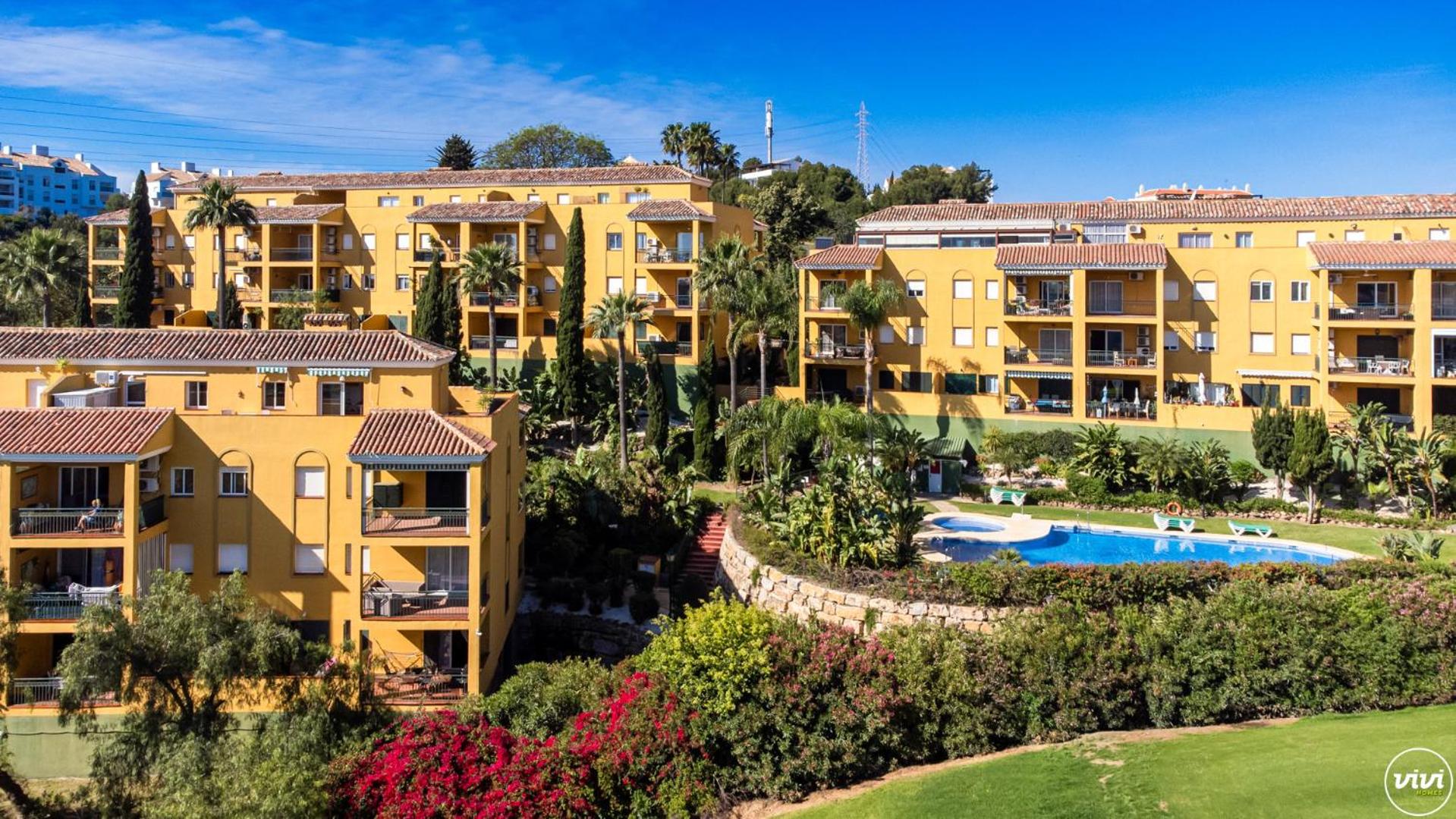 ViVi Homes - Girasol Pool, Golf, View & Terrace