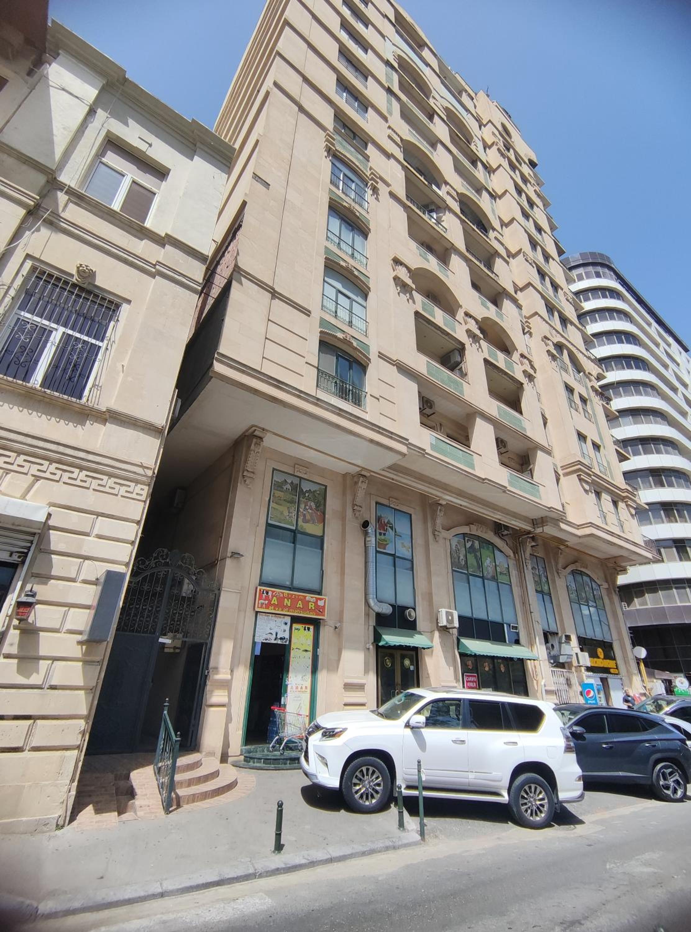 Apartment on Konsul 4