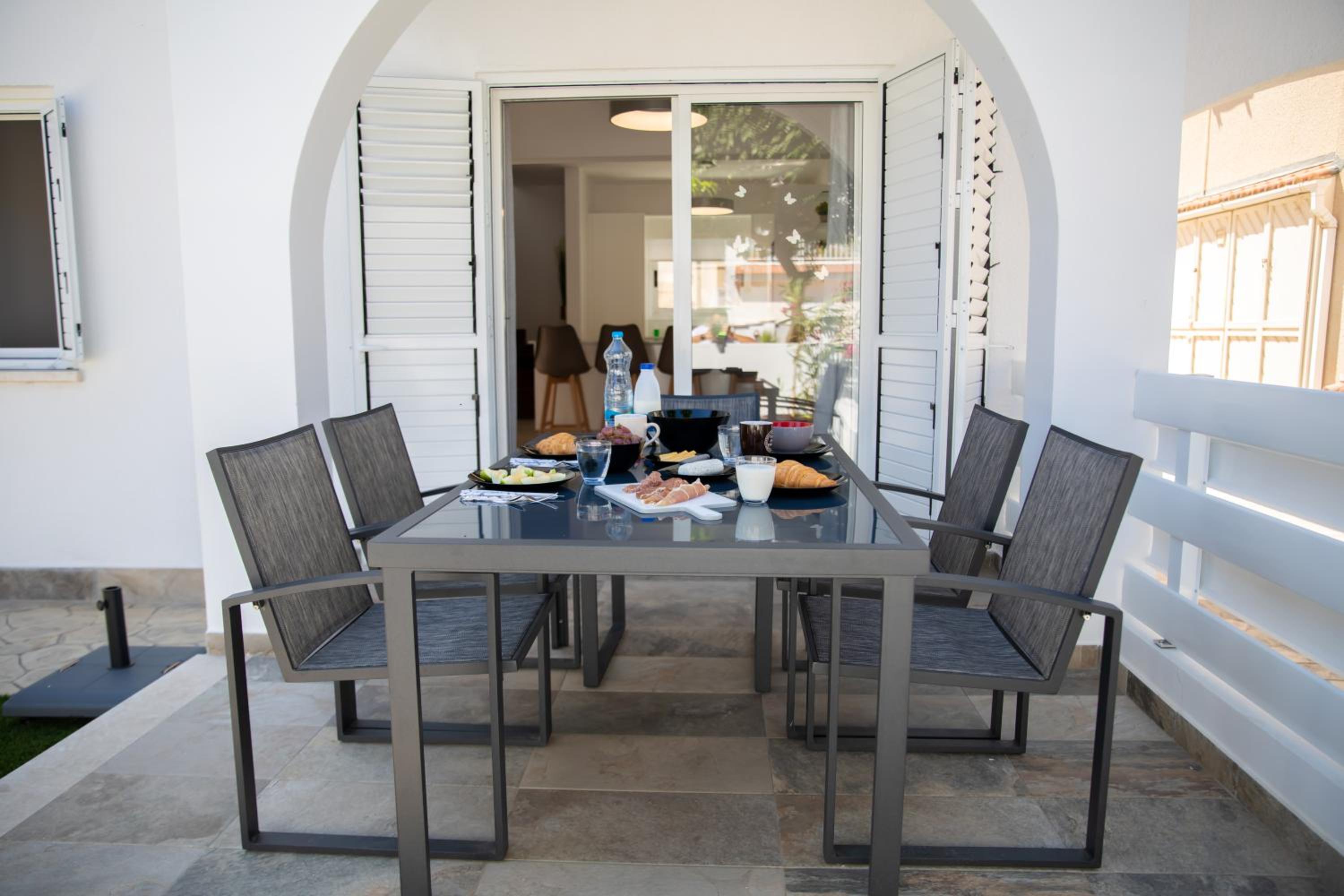 Taheli Riverside Townhouse in Tourist Area