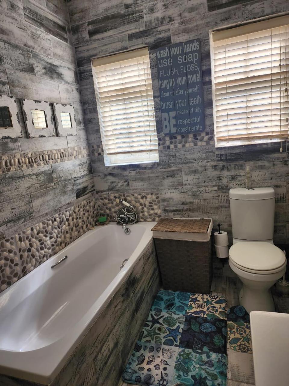 16 on Main Arniston PET-FRIENDLY view 2