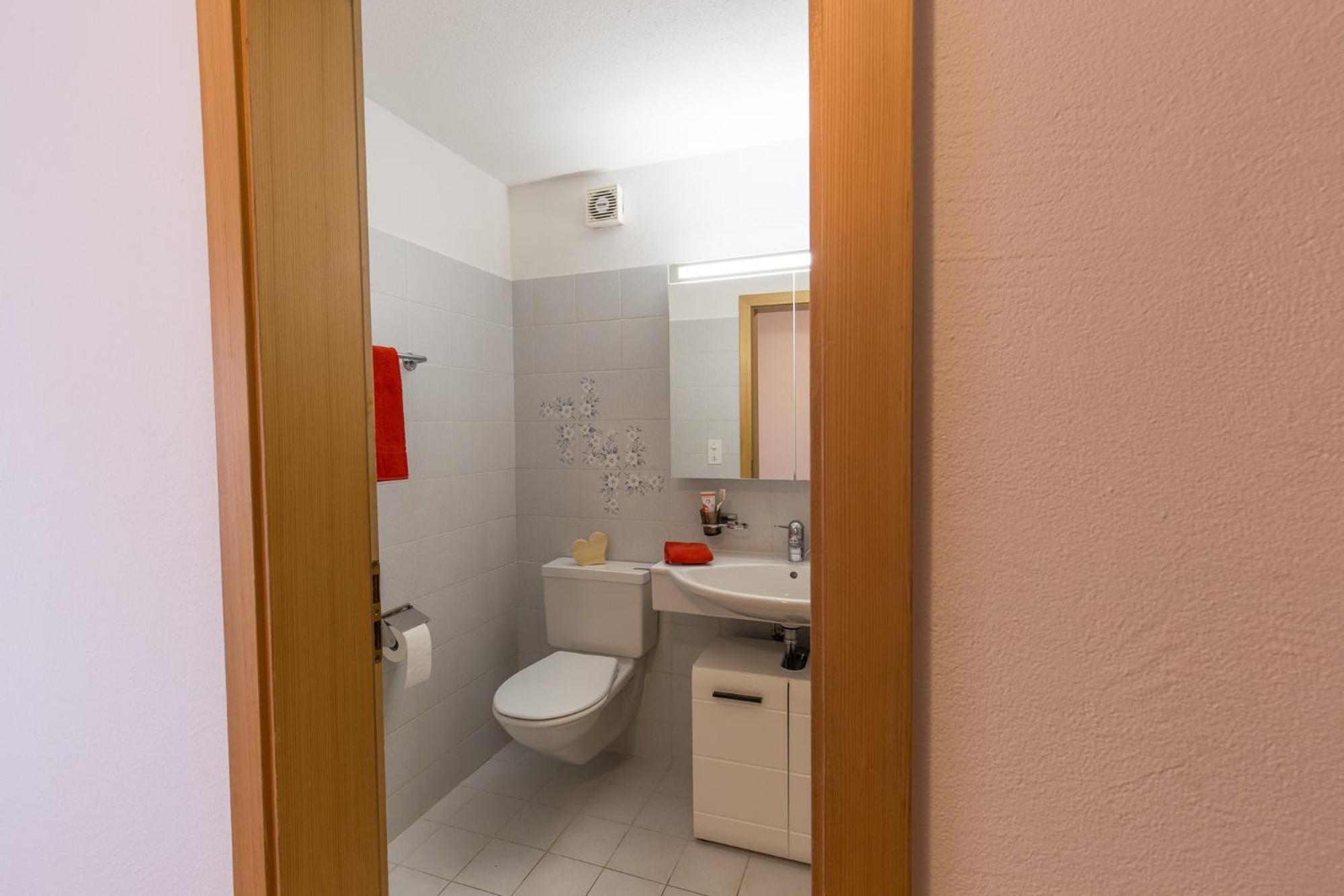 Photo 38