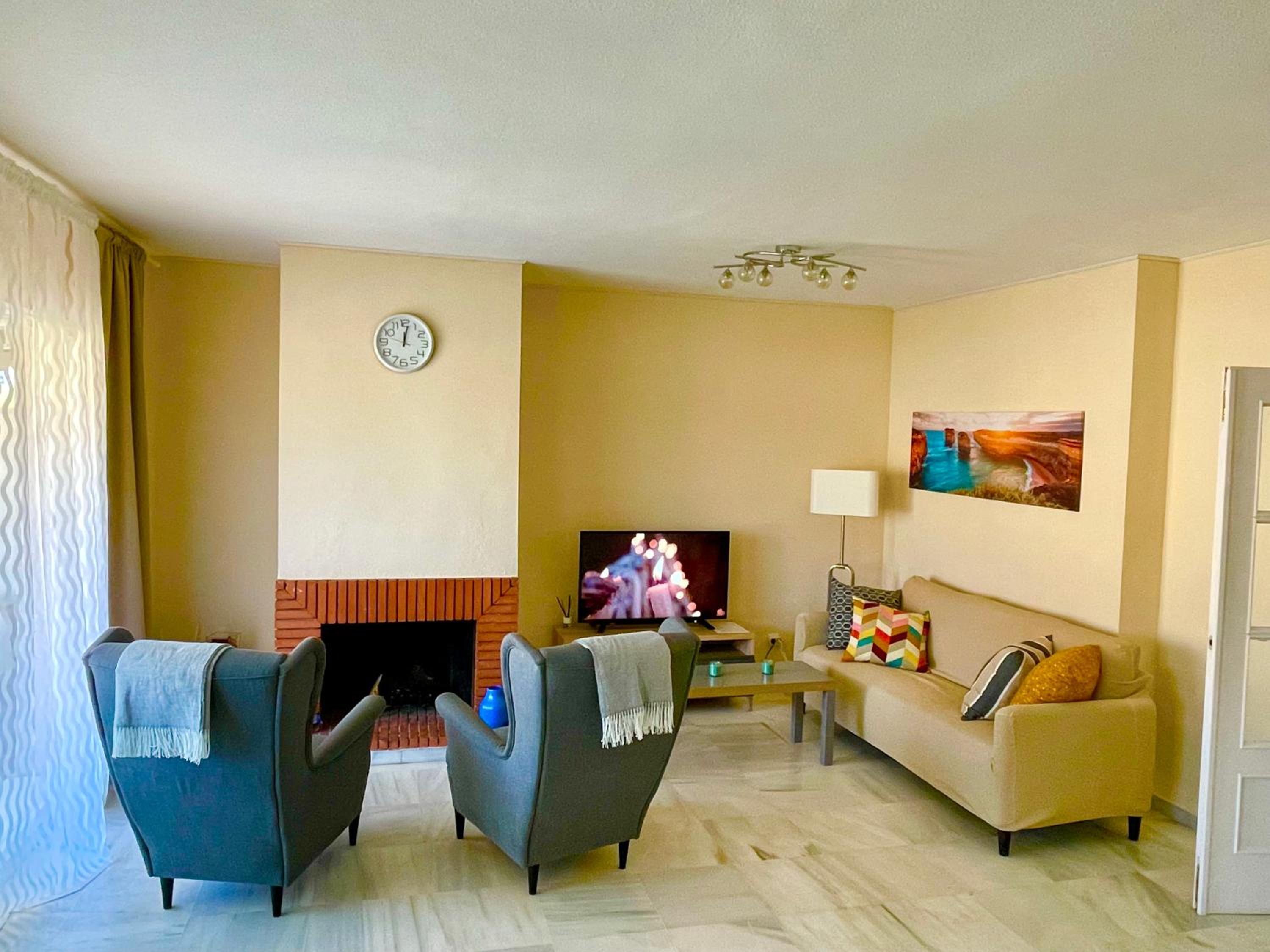 Large apartment nearby the sea