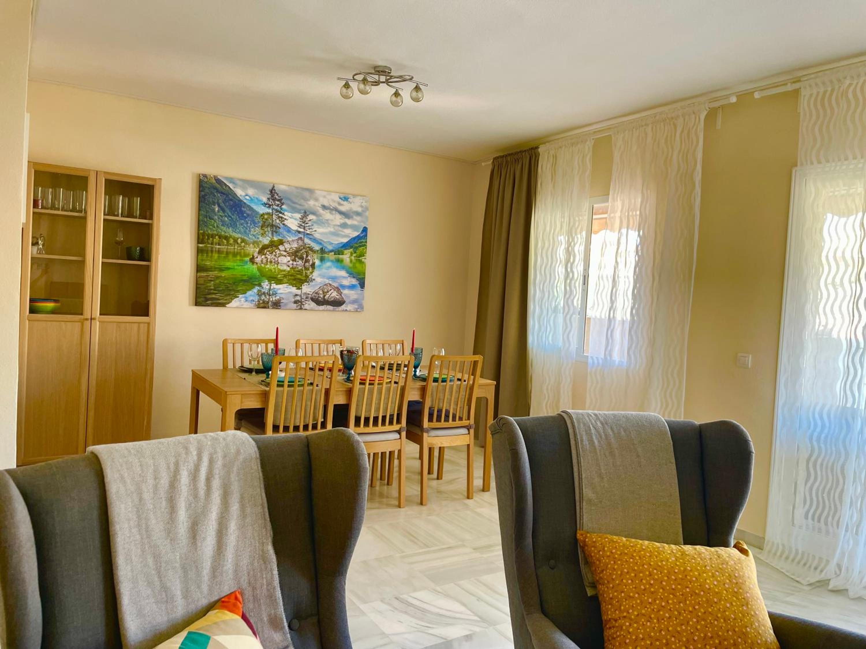 Large apartment nearby the sea