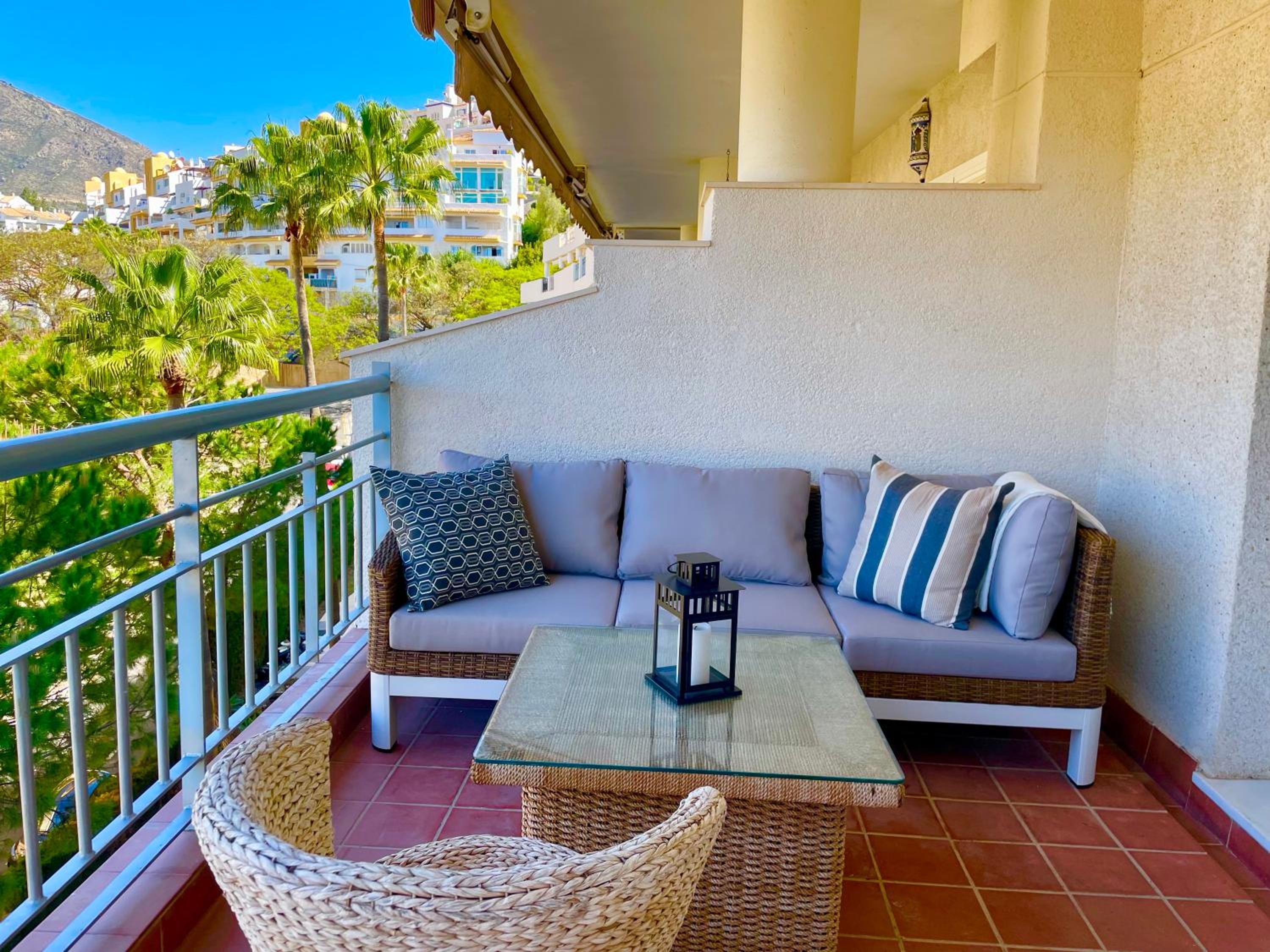 Large apartment nearby the sea