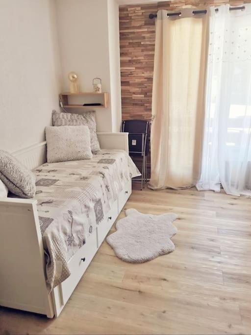 Charmant appartement balcon et parking
