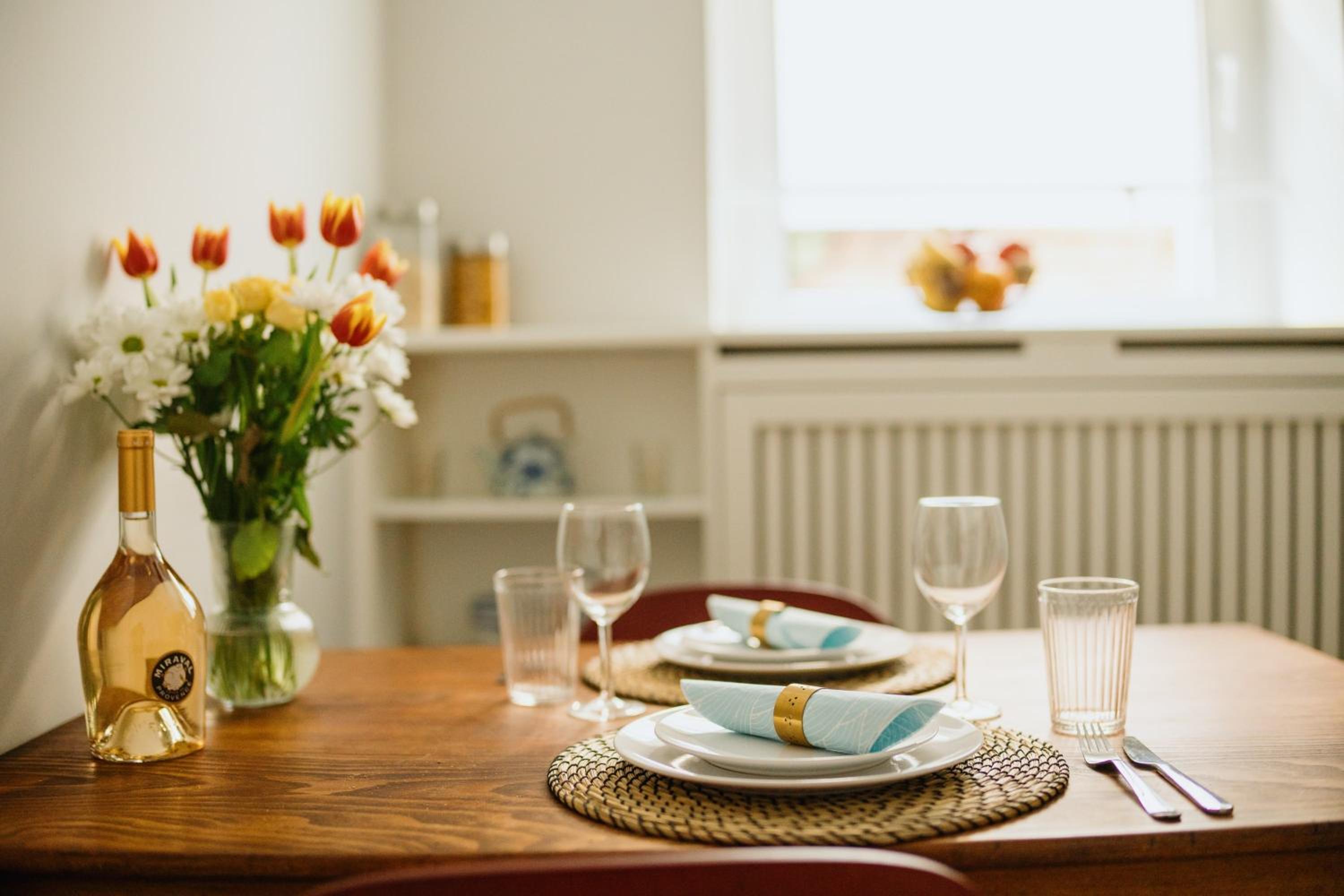 Homely Berlin - Cozy Studio, Modern, Near Theater & Kurfürstendamm