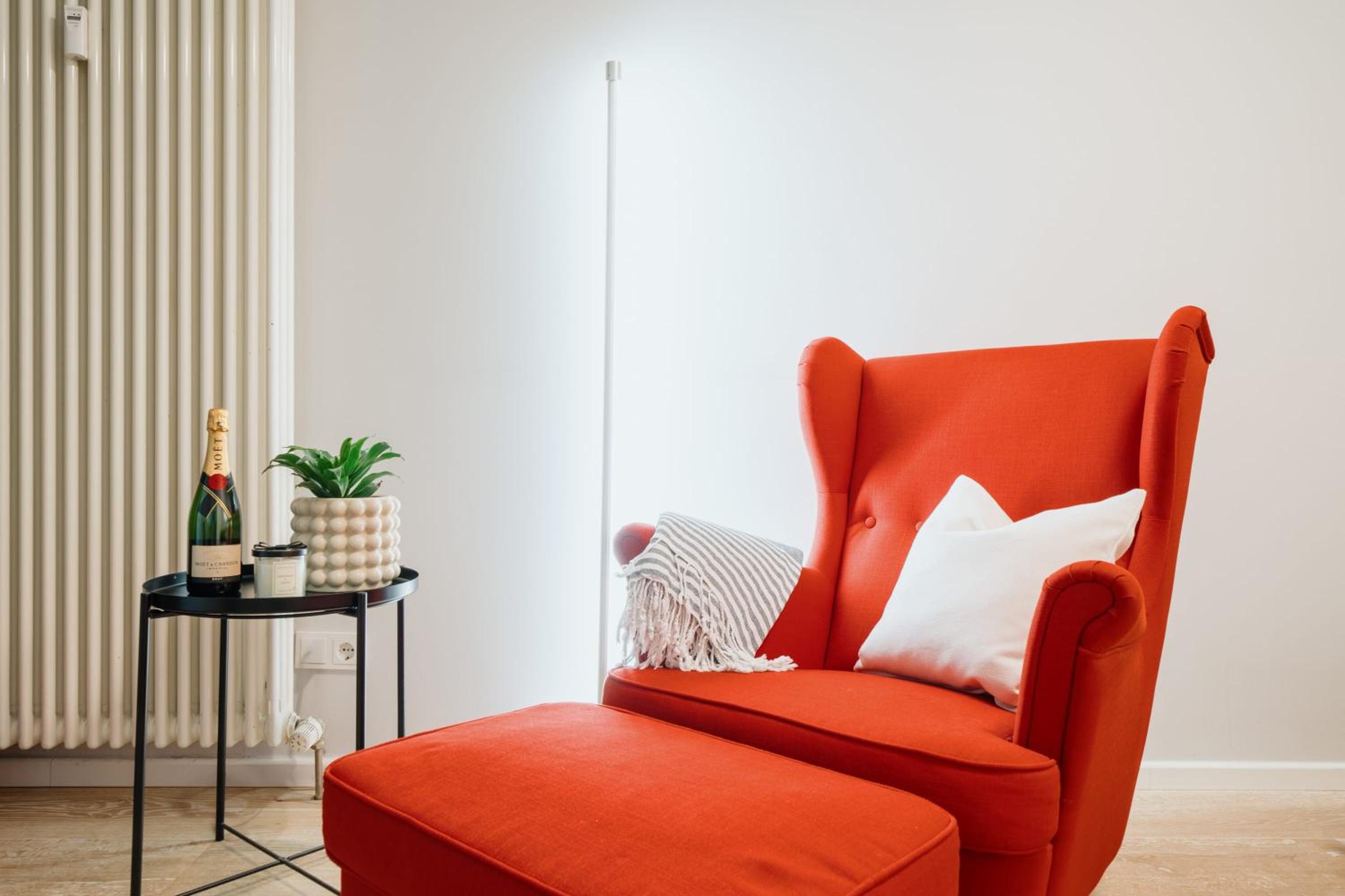 Homely Berlin - Cozy Studio, Modern, Near Theater & Kurfürstendamm