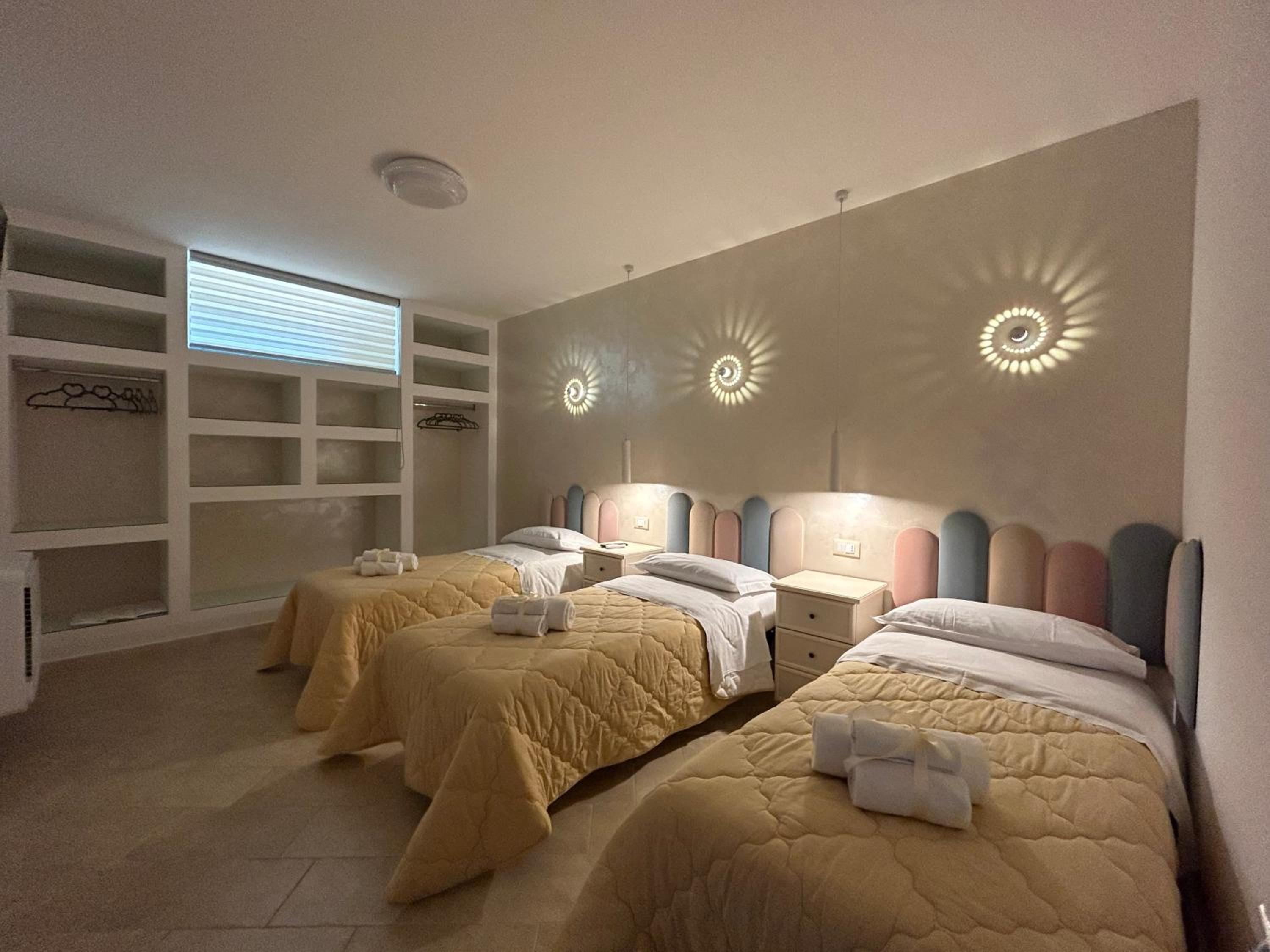 Holiday Gli Archi