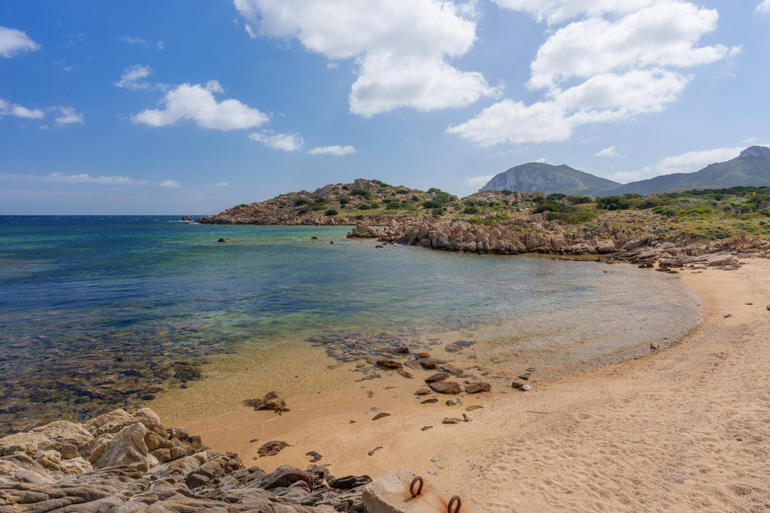 Villa Alfredo Golfo Aranci view 3