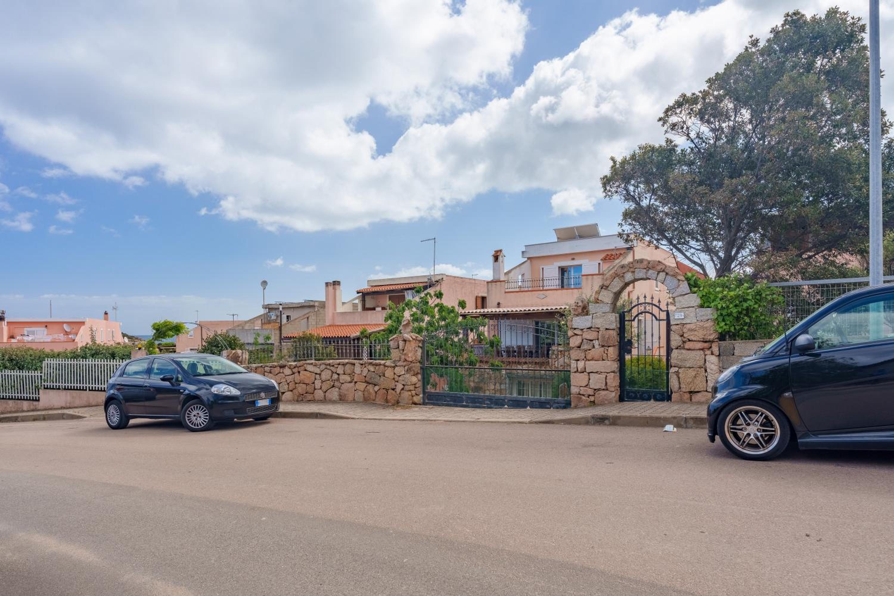 Villa Alfredo Golfo Aranci view 2