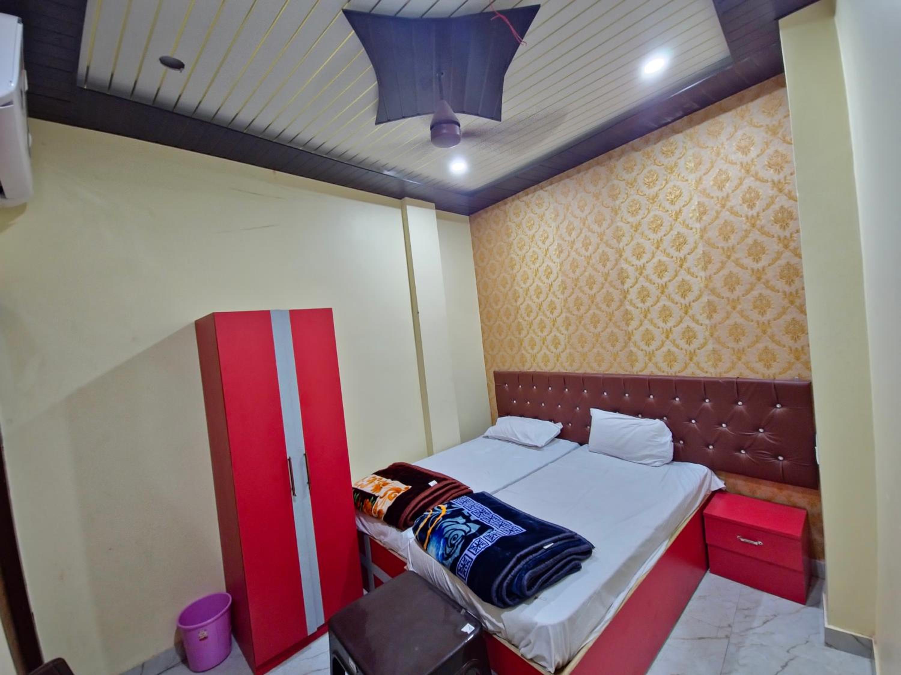 Hotel Kalika P Guest House