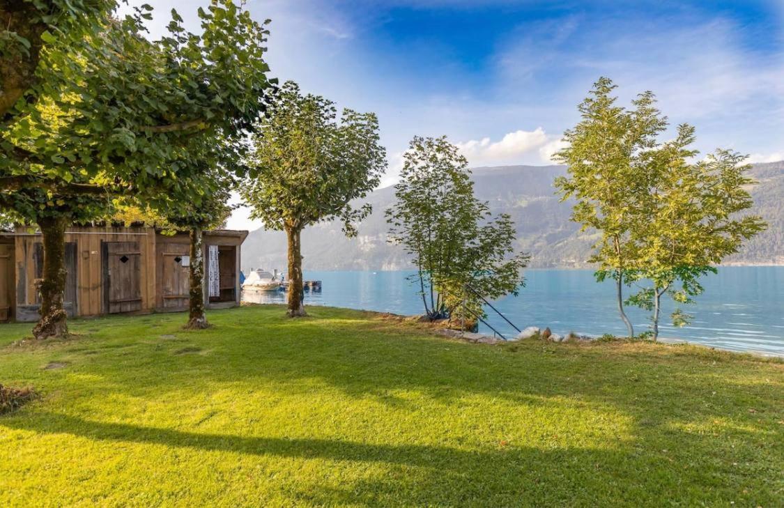 HID AG: Lakeview Studio mit Parkplatz und Balkon
