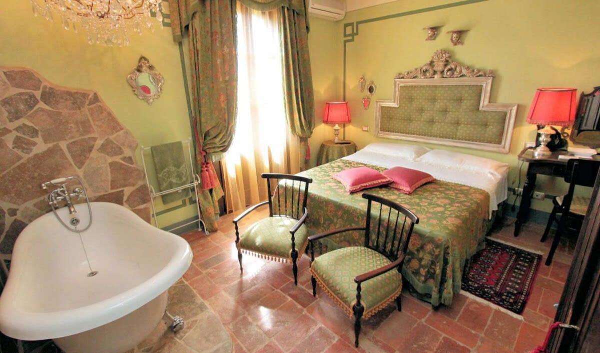 Fabulous Villa Nestled Among the Vineyards and Cypresses view 5