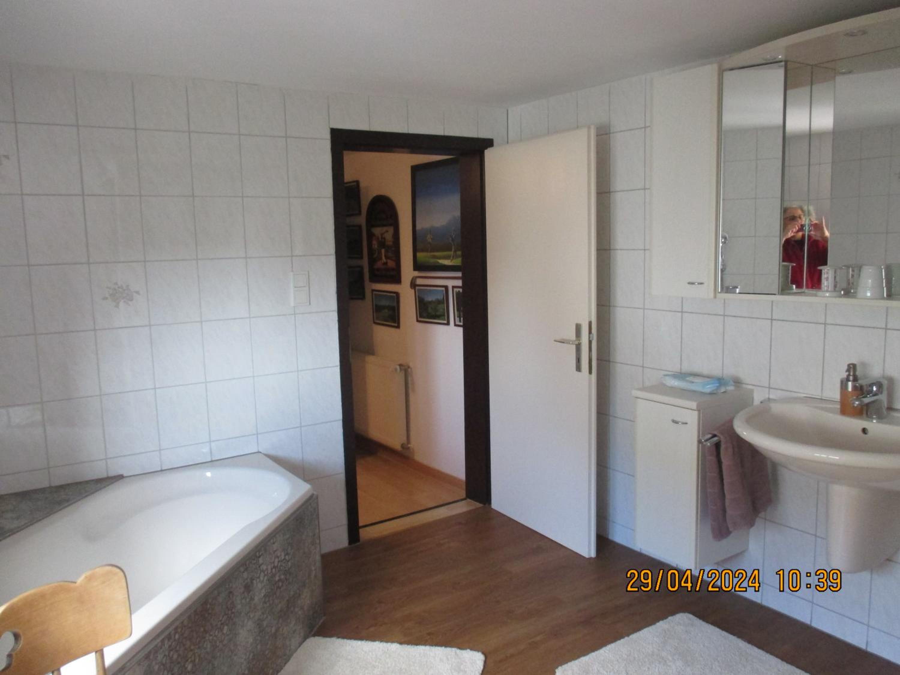Photo 44