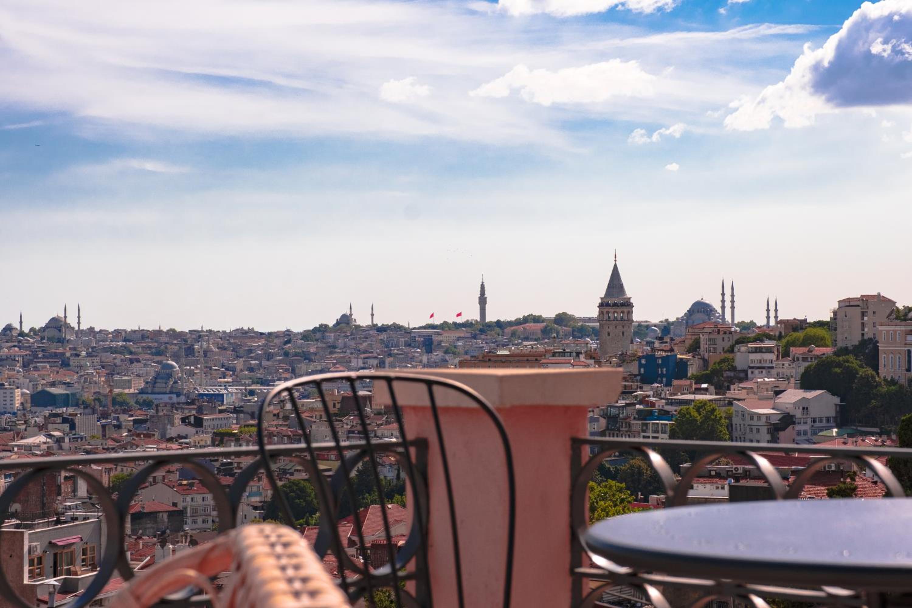 Homie Suites - Turna Residences in Cihangir