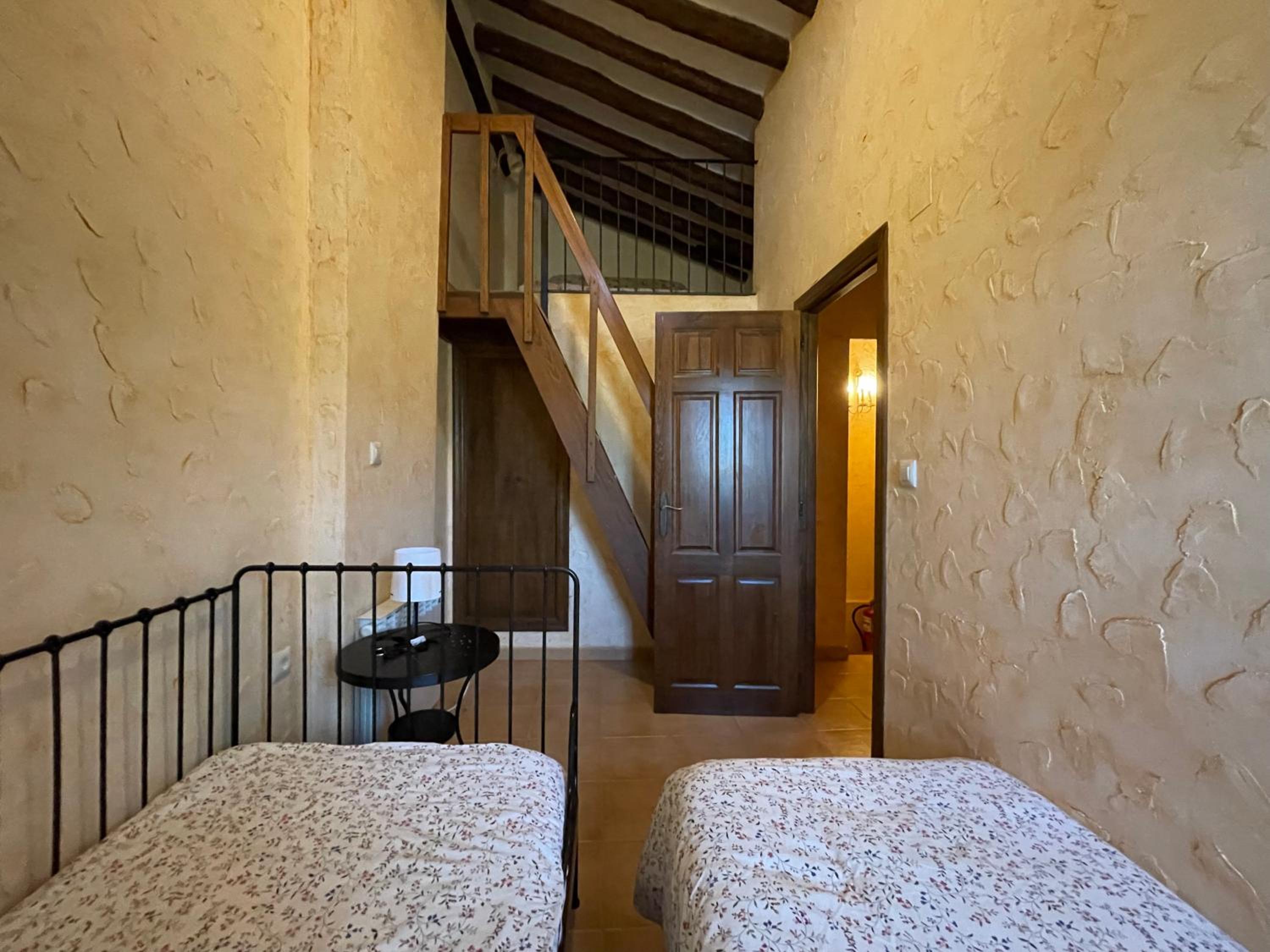 Casas Amarillas. Finca el Campillo