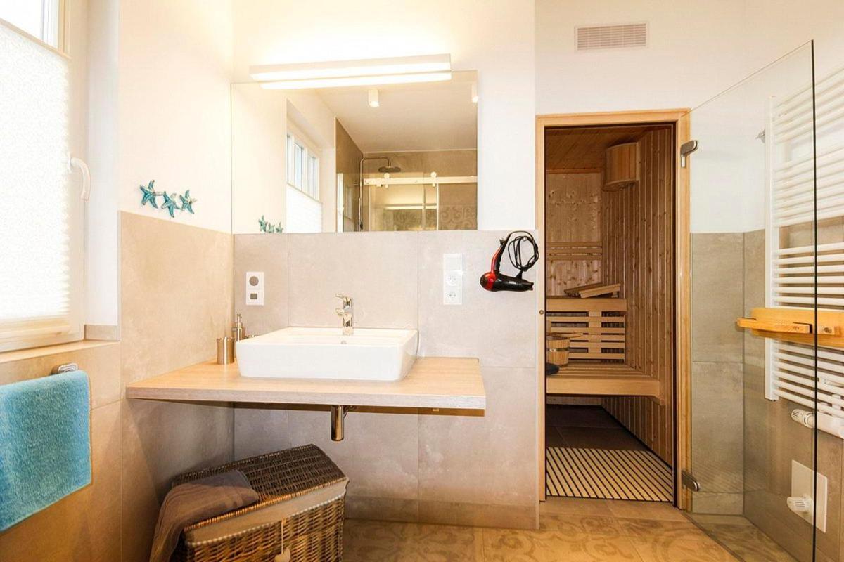 Seelust en Zingst — bathroom