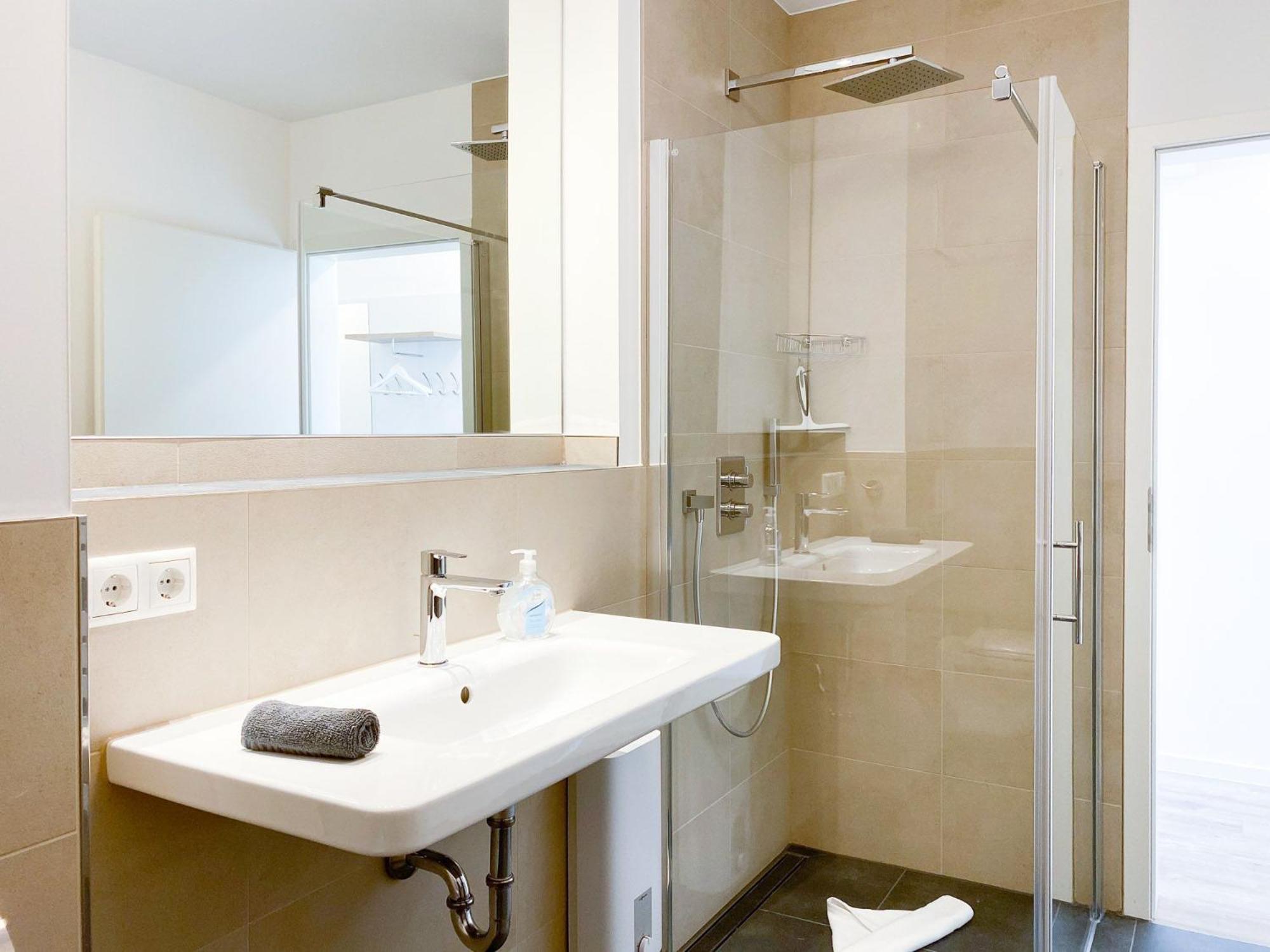 Tordalk 09 en Prerow — bathroom