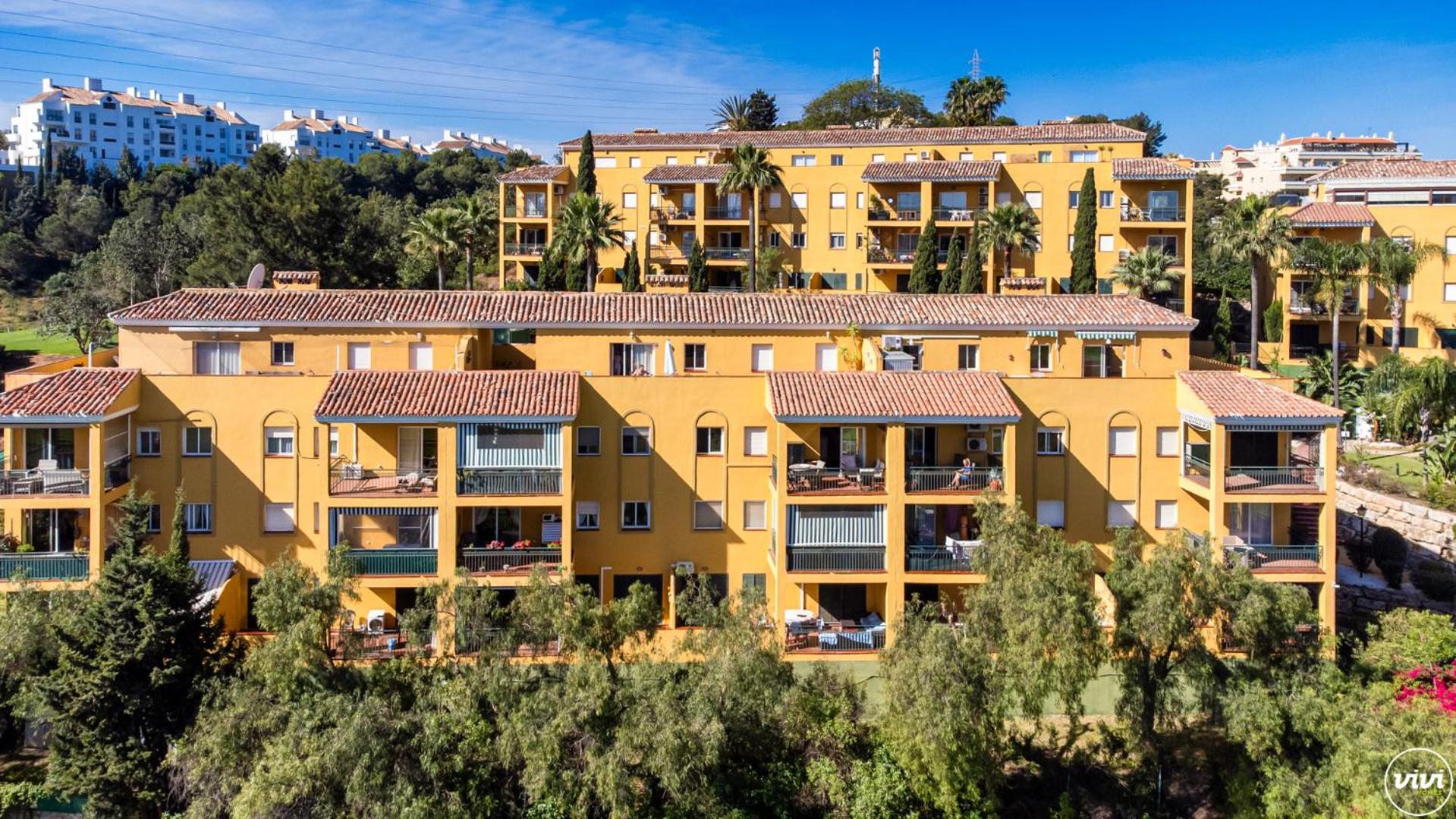 ViVi Homes - Girasol Pool, Golf, View & Terrace